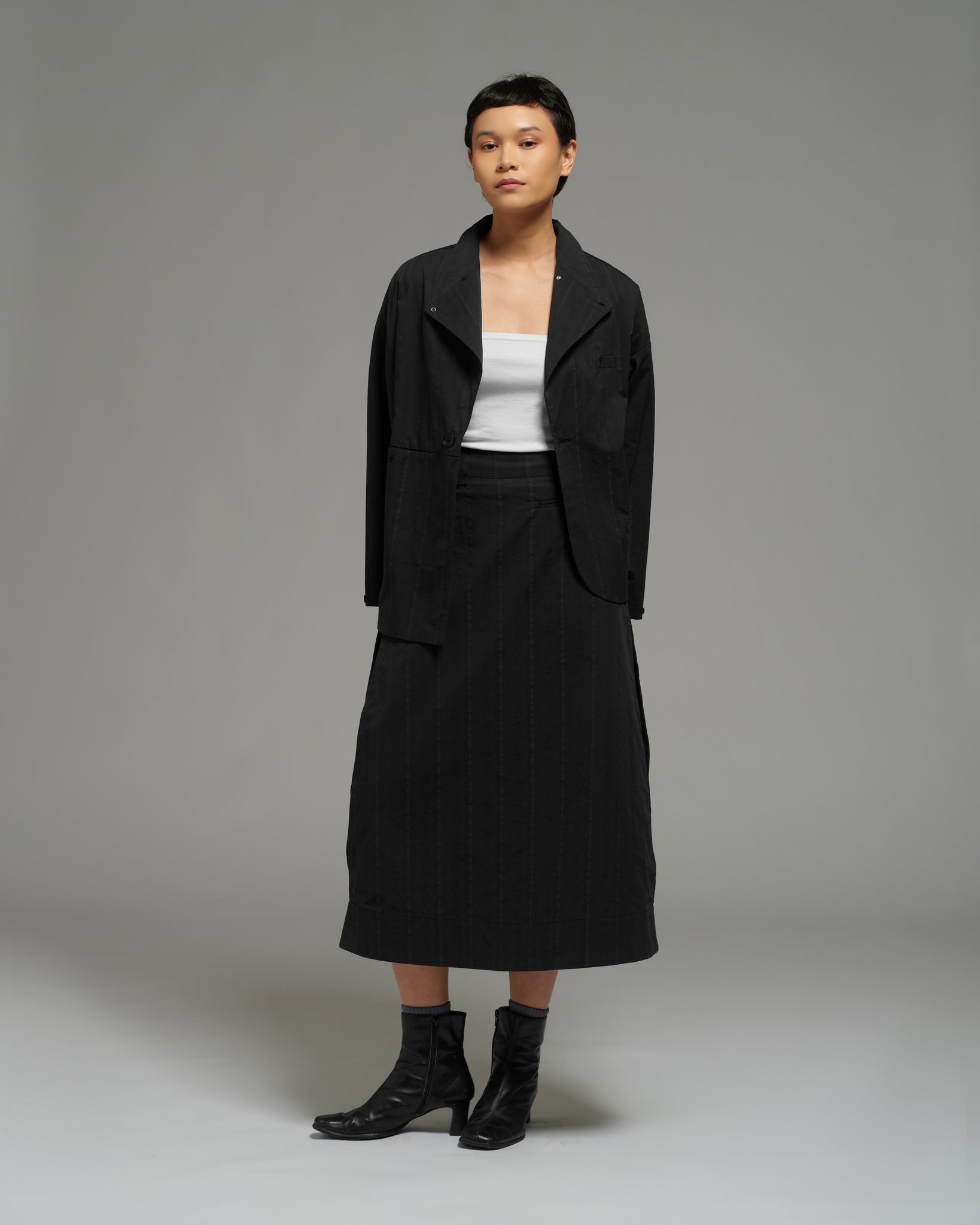 Unisex: Asymmetrical Blazer (Black Stripe)