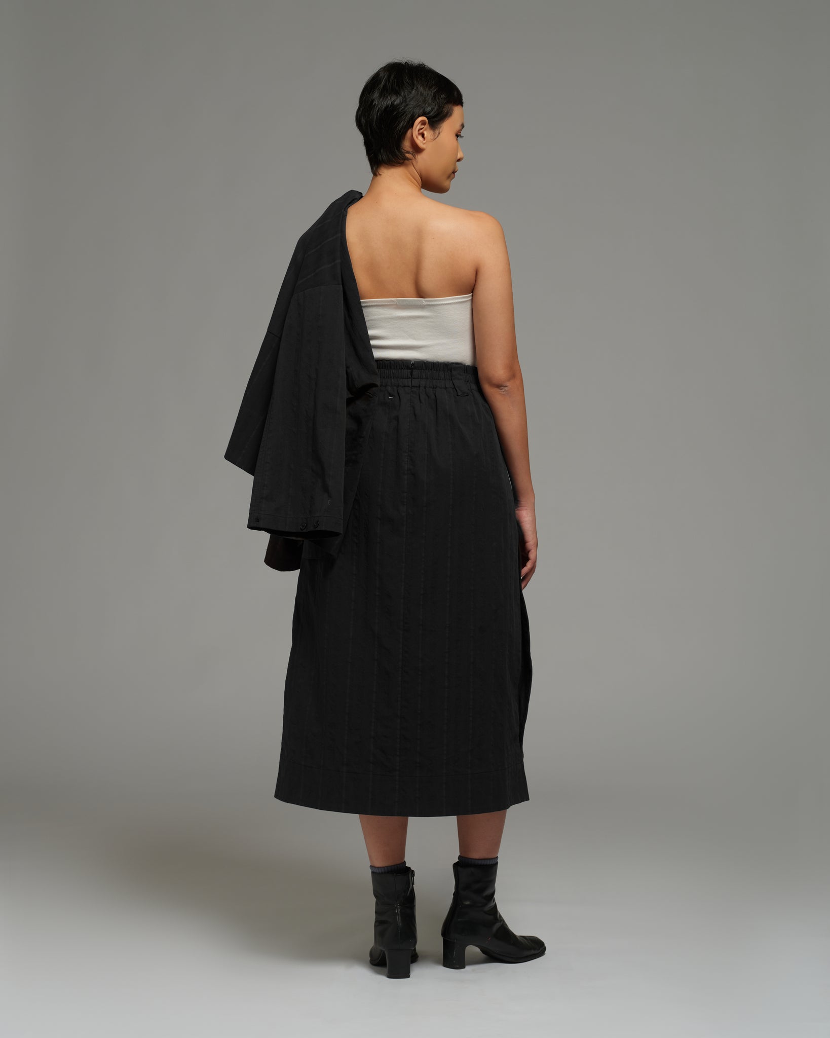 Women: Side Pleated Skirt (Black)