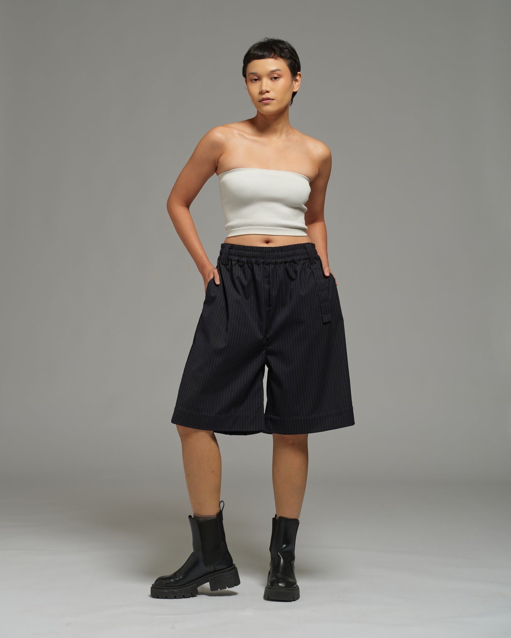 Unisex: Office Short Pants (Pinstripe Navy)