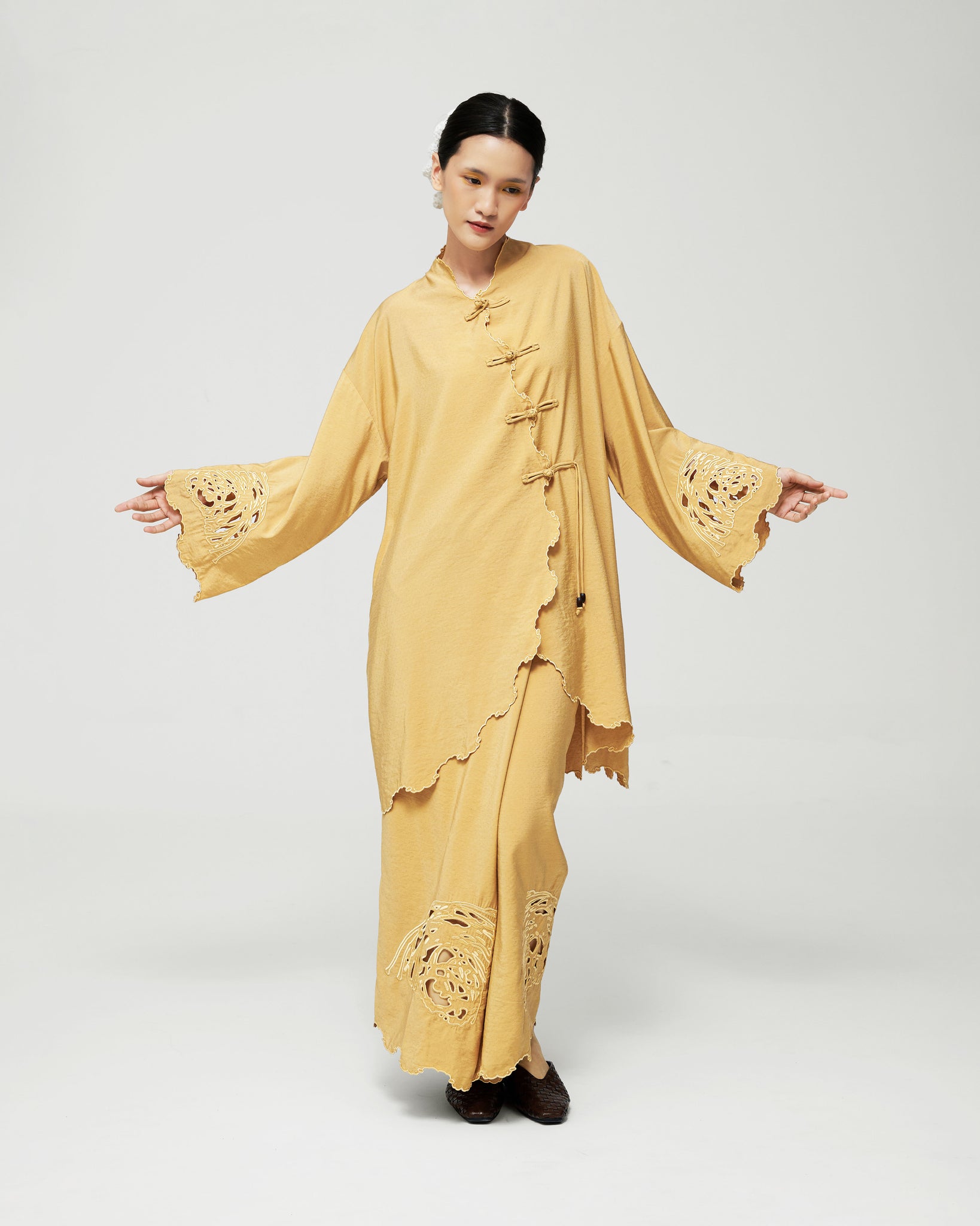 Women: Kirai Kebarung Set (Roti Jala) – ANAABU.CO