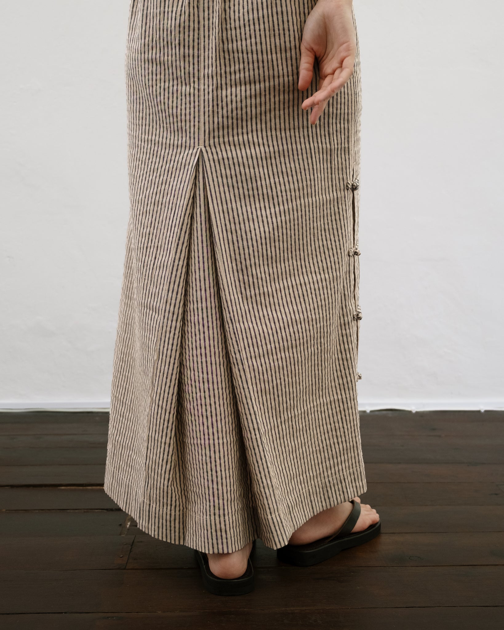 Women: Tiān Pencil Skirt (Blue Stripe)