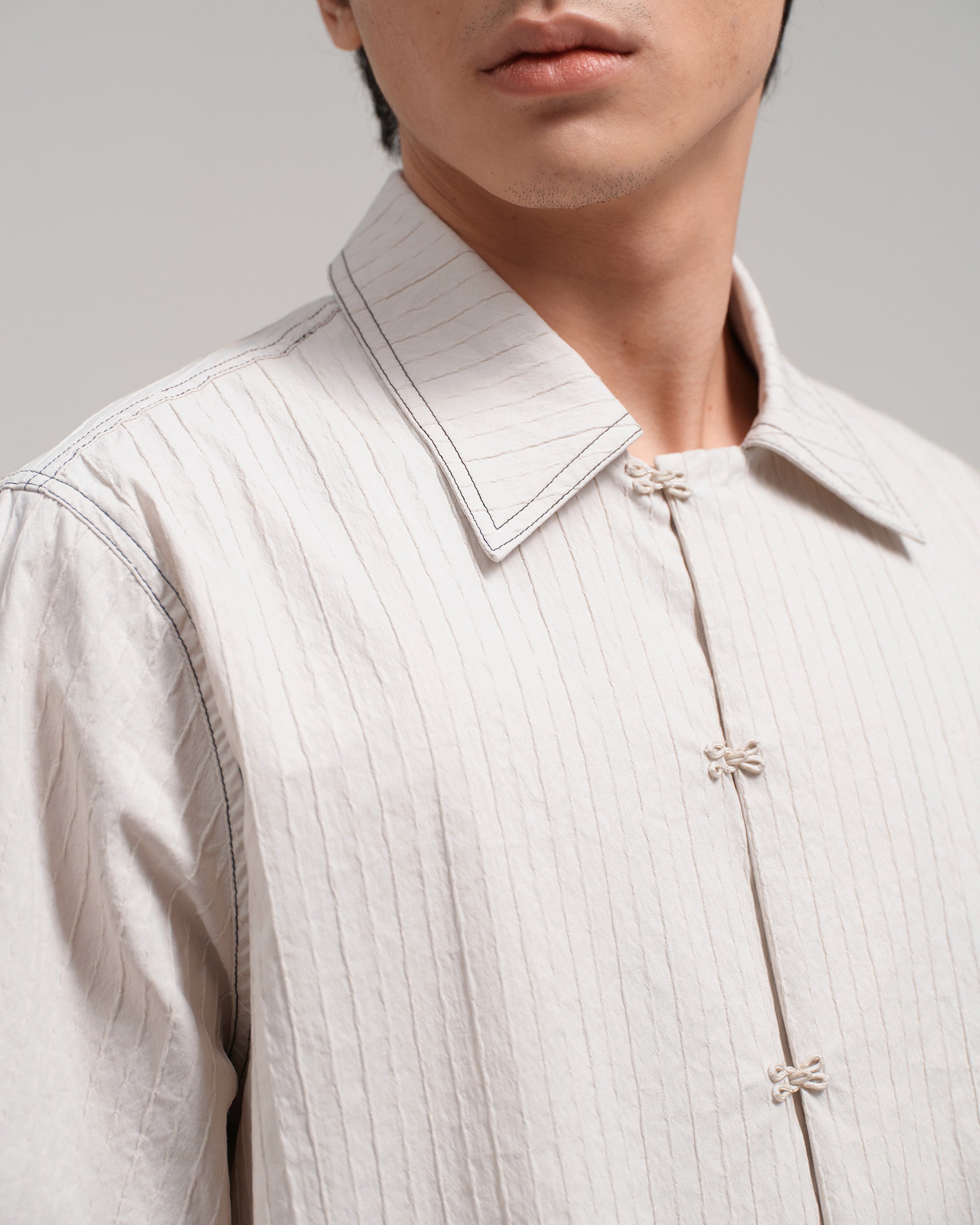 Unisex: The Shirt (Light Grey)