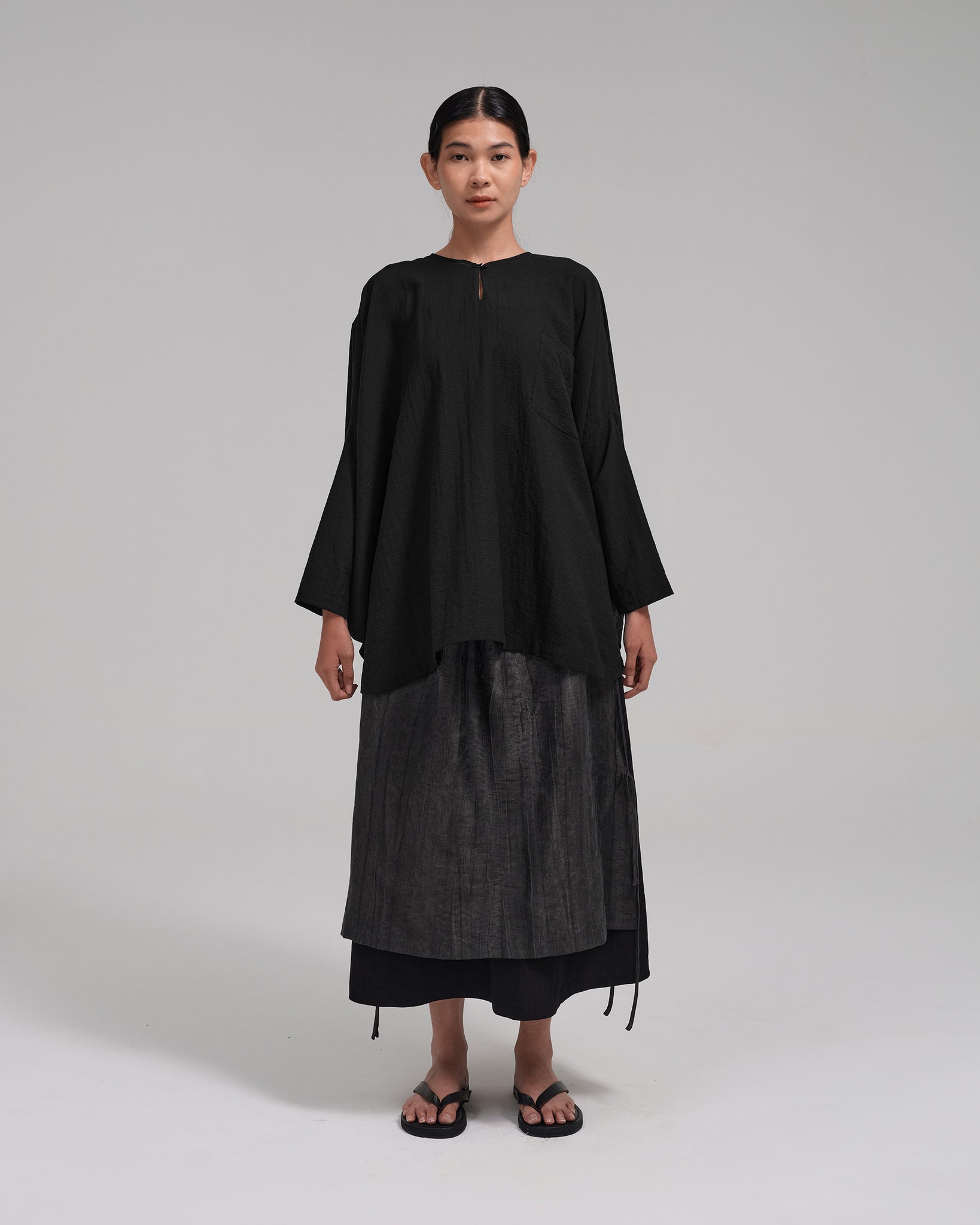 Unisex: The Batwing Top (Black)