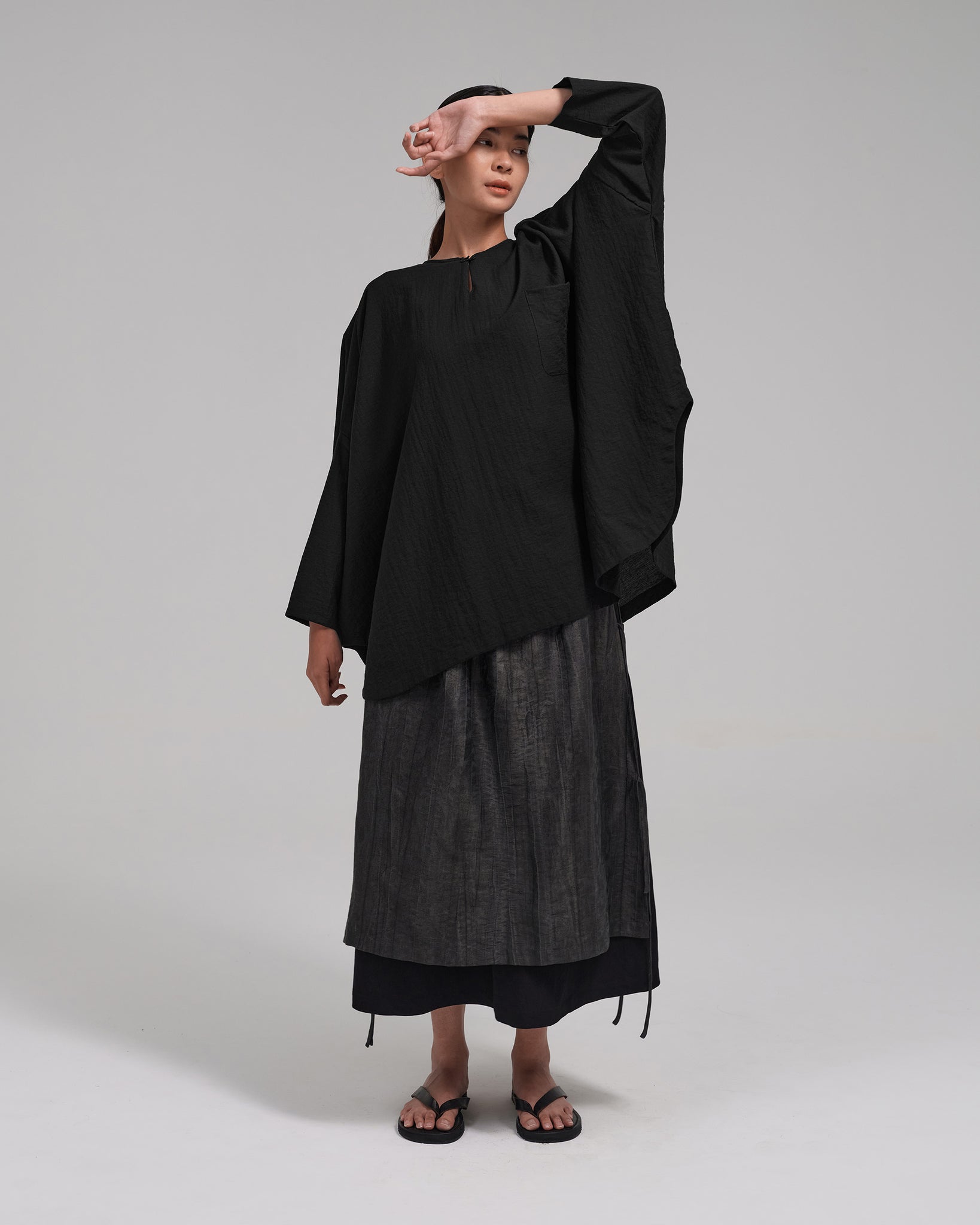 Unisex: The Batwing Top (Black)