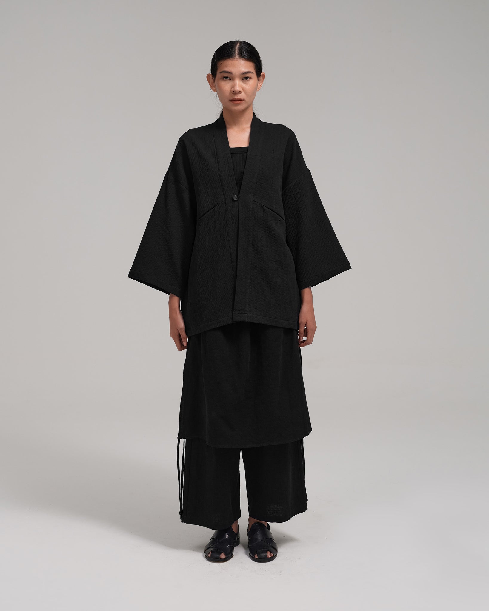 Unisex: The Kimono (Black)