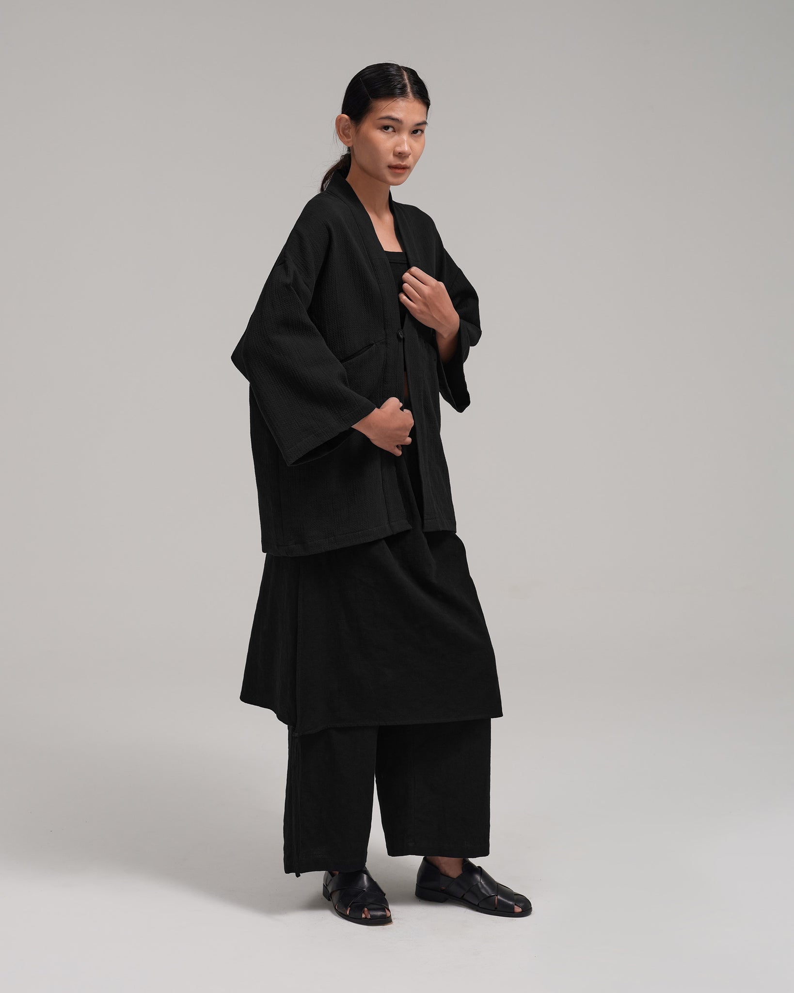 Unisex: The Kimono (Black)