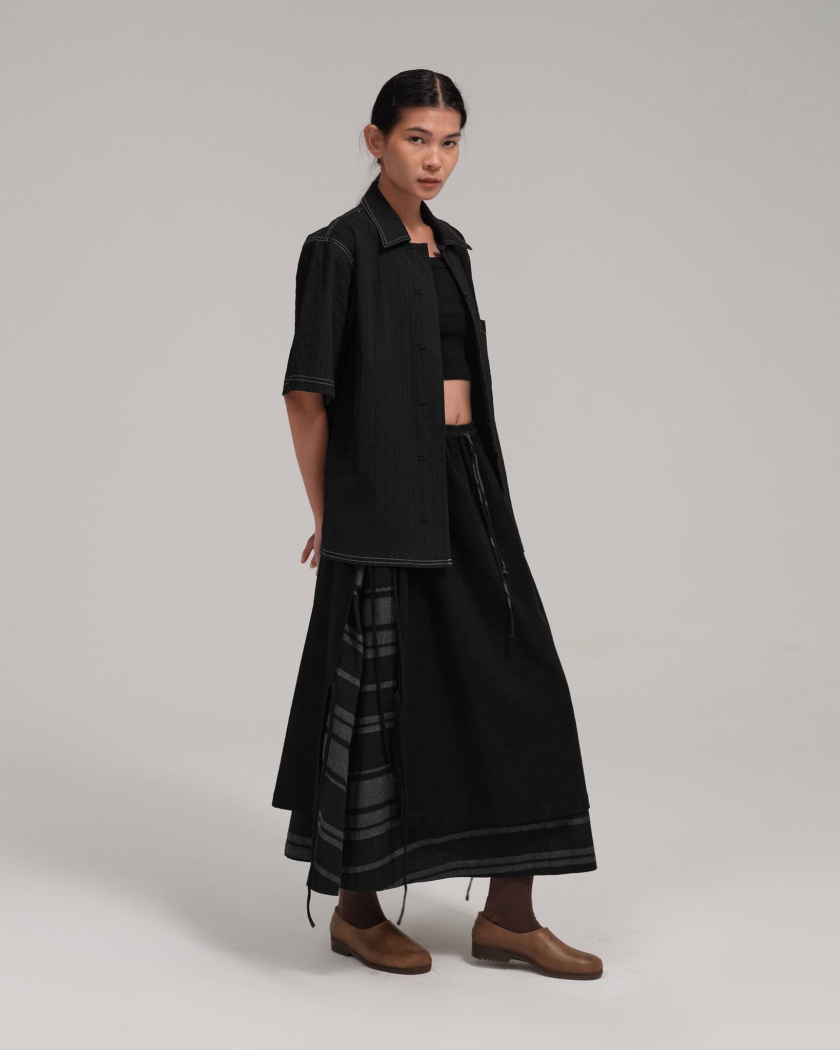 Women: The Midi Skirt (Stripe Black)