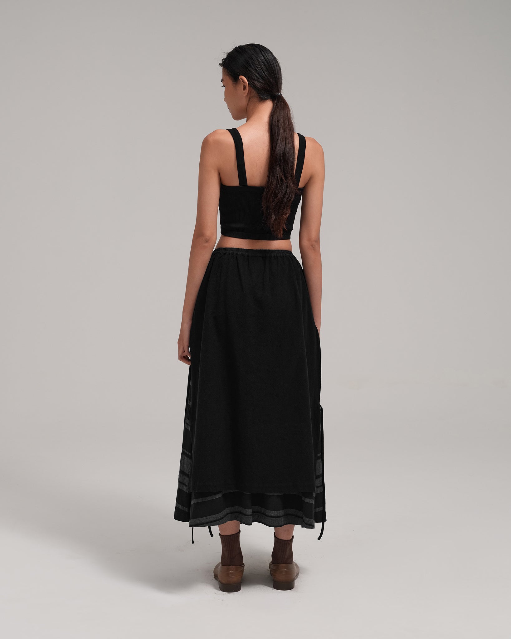 Women: The Midi Skirt (Stripe Black)