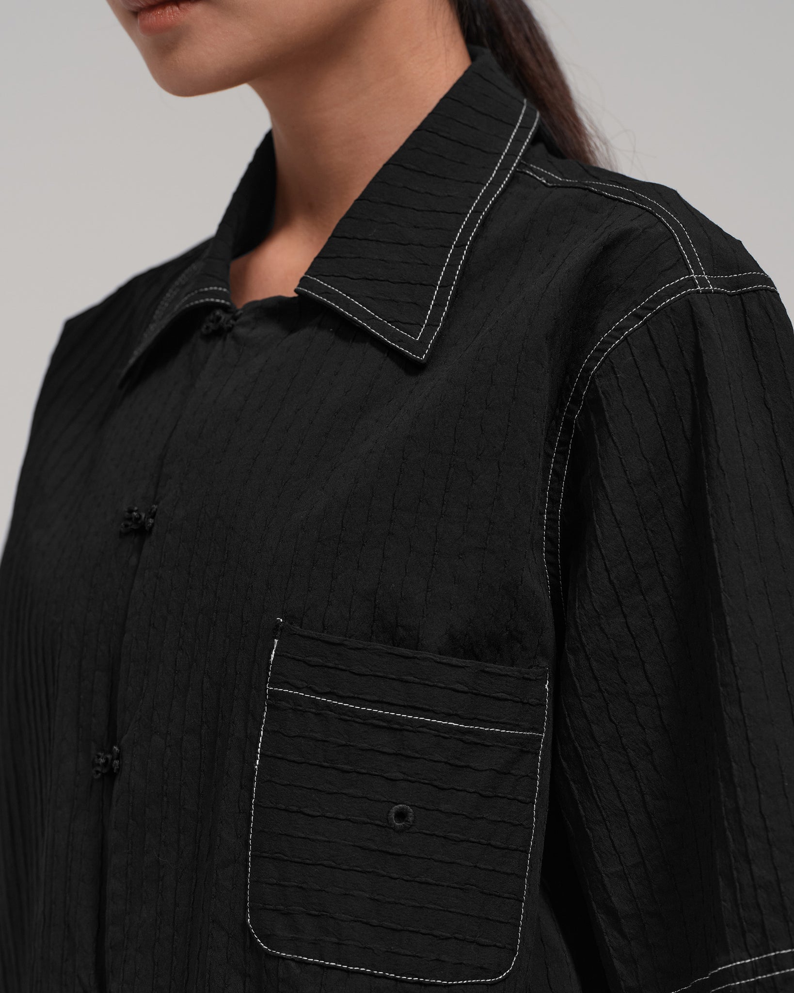 Unisex: The Shirt (Black)