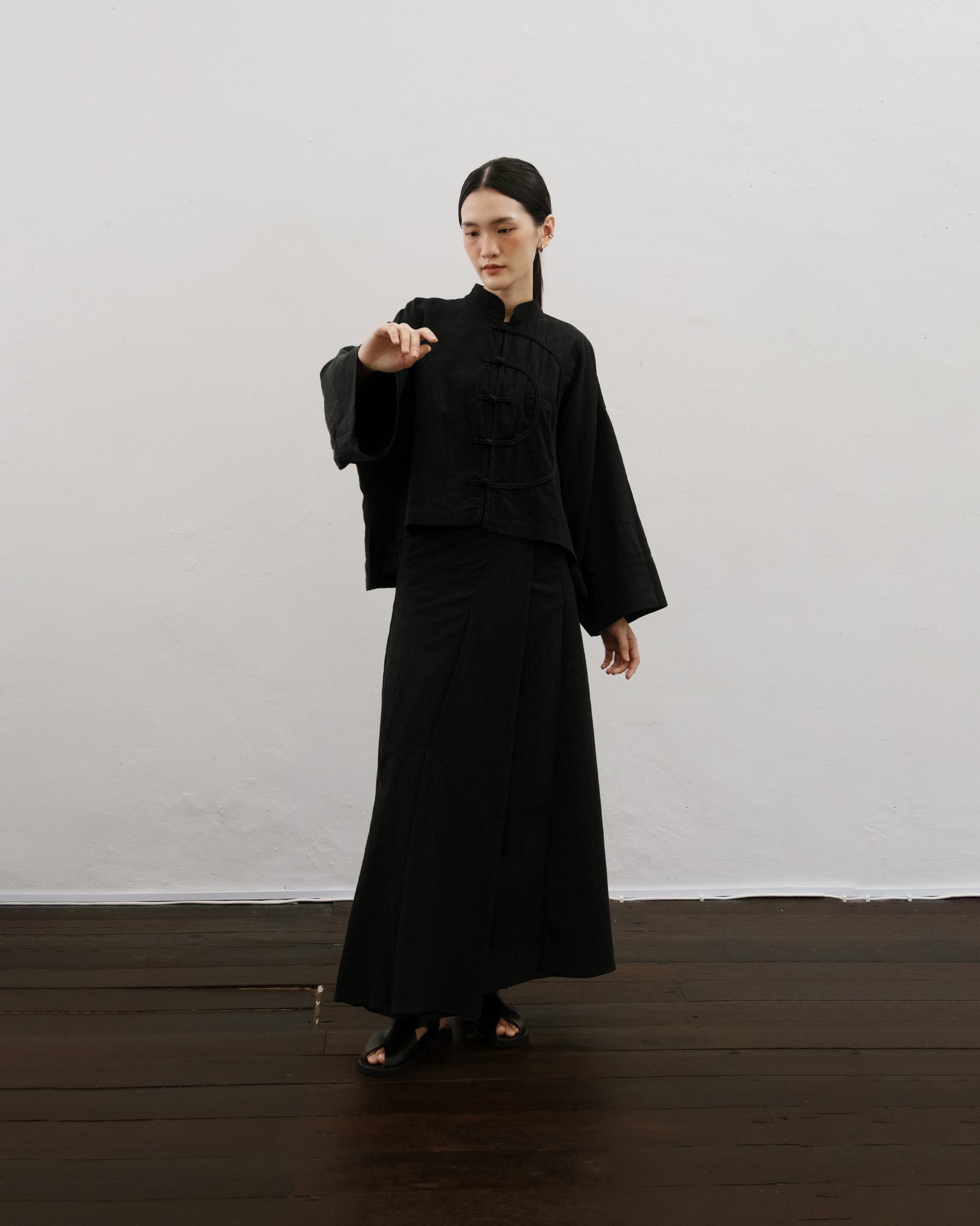 Women: Tàiyáng Boxy Top (Black)