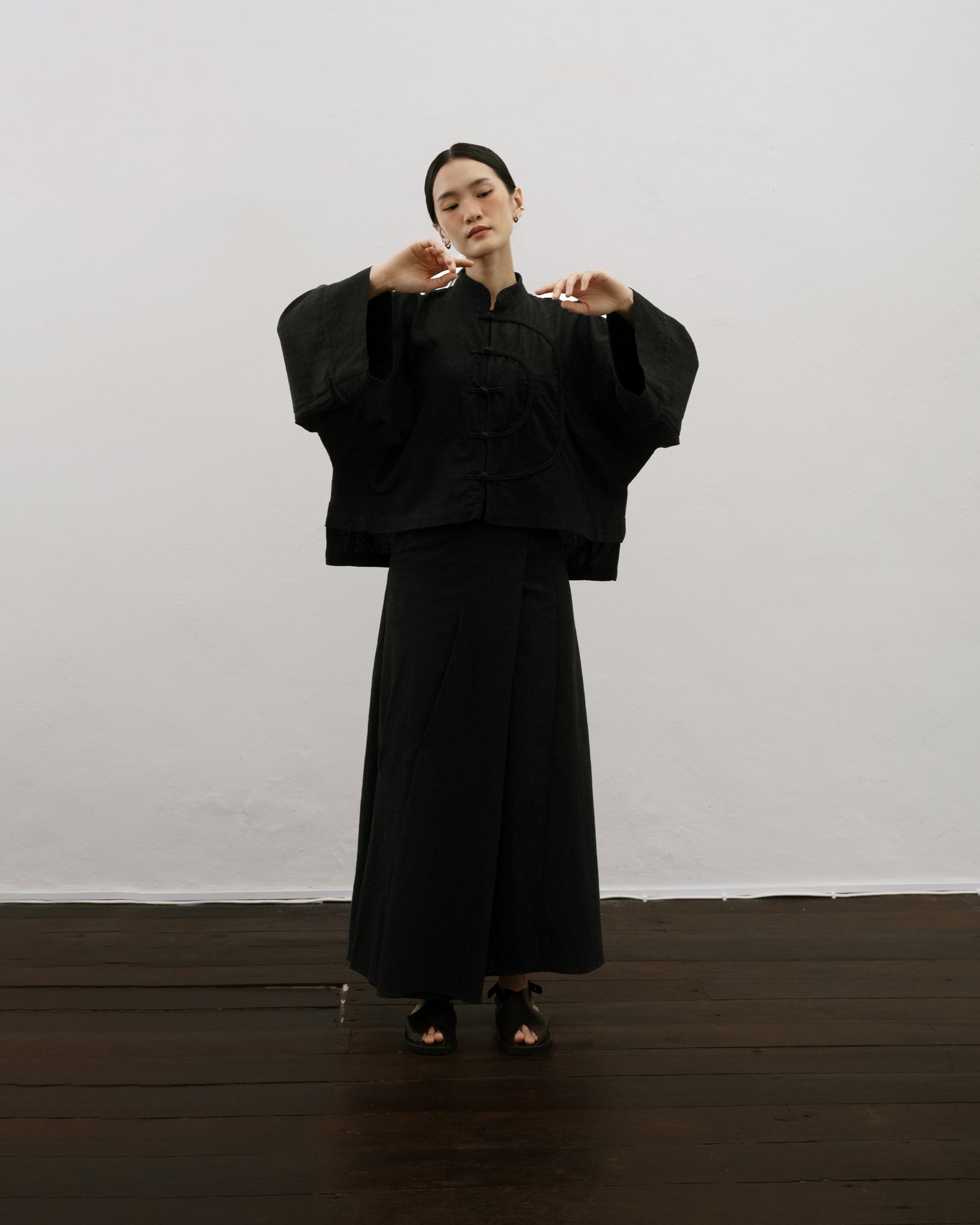 Women: Tàiyáng Boxy Top (Black)