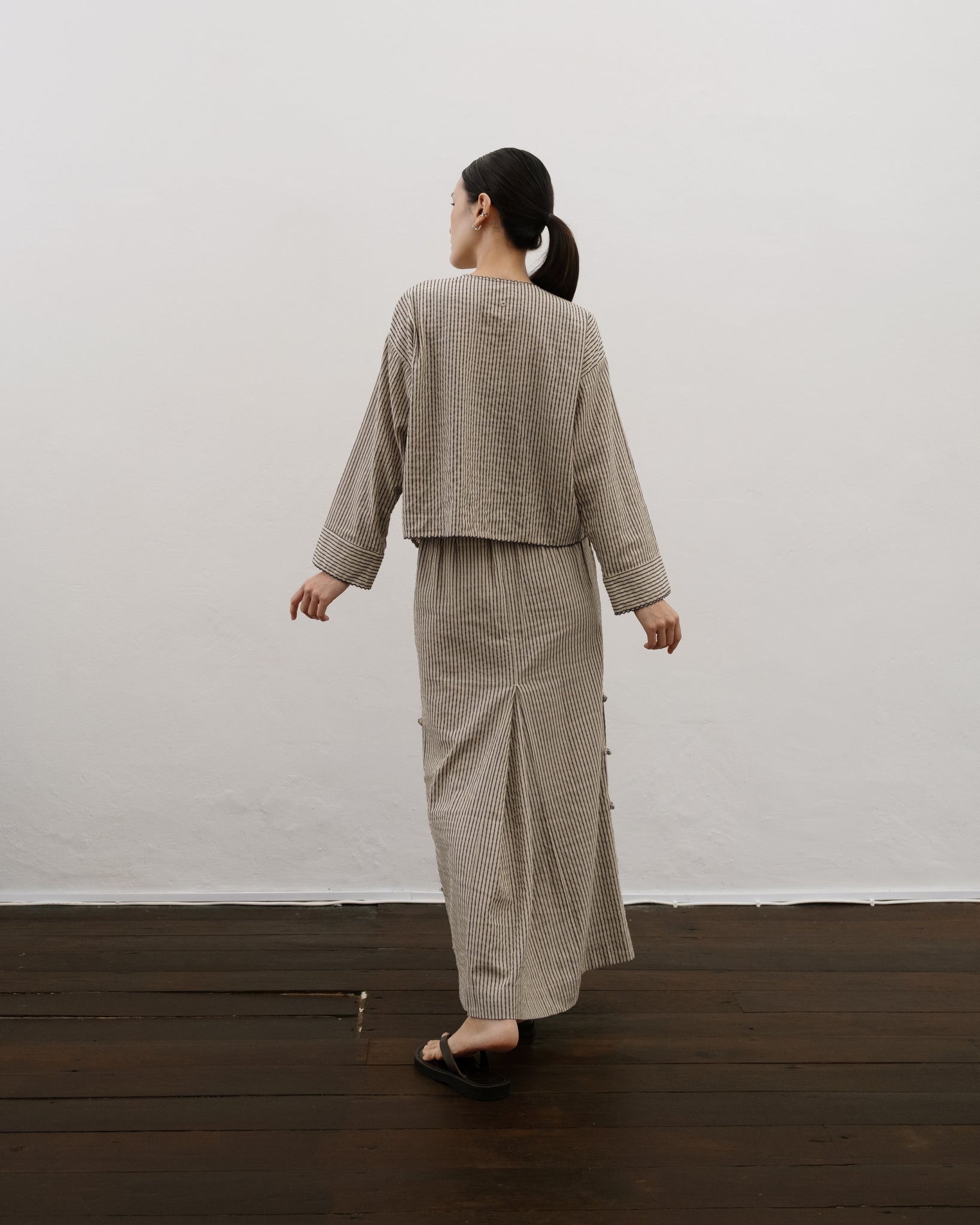 Women: Tiān Kebaya Top (Blue Stripe)