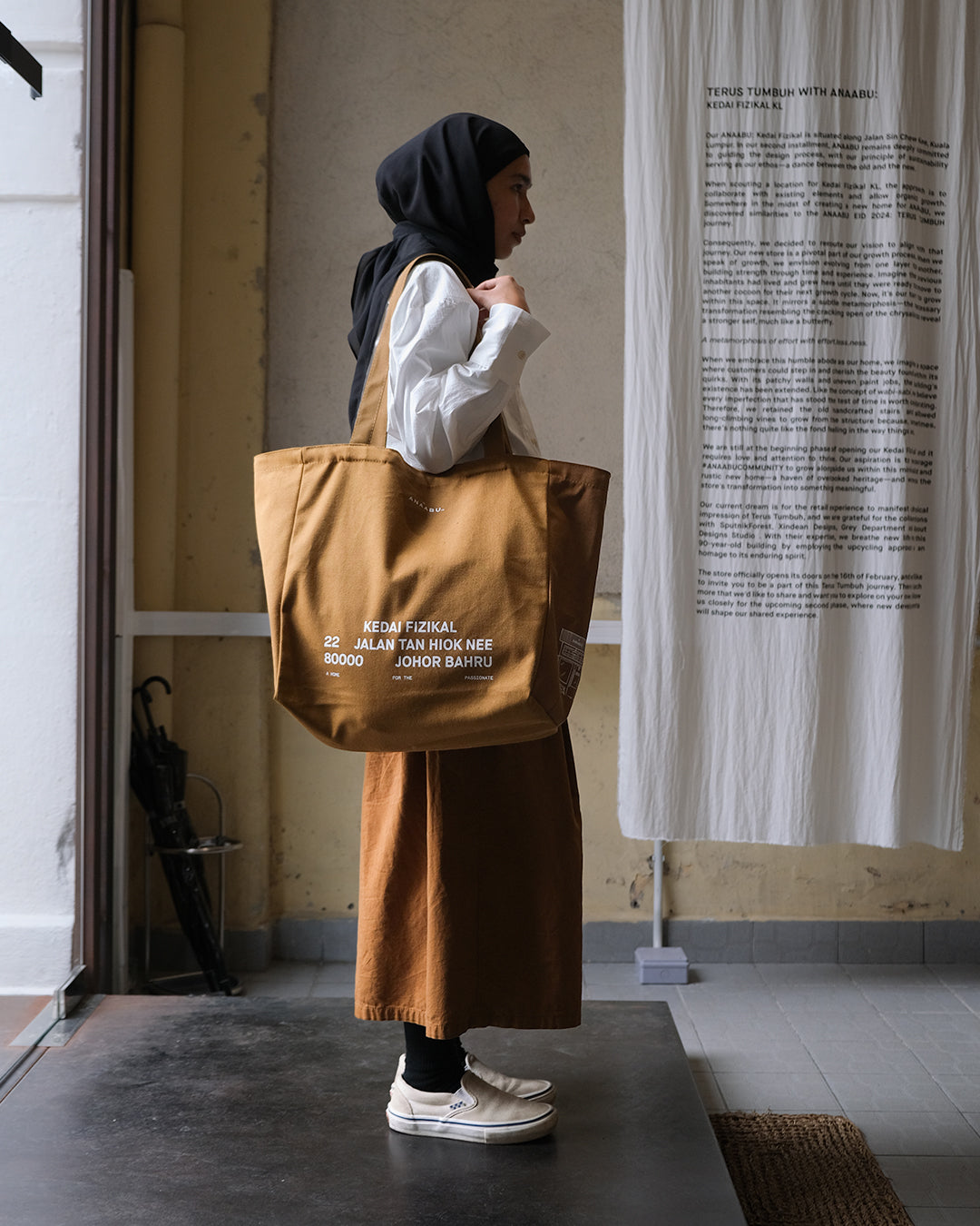 KEDAI FIZIKAL BROWN TOTE JB