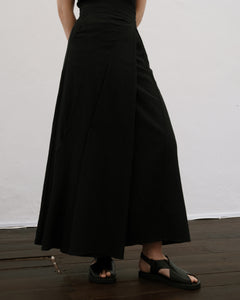 Women: Tàiyáng Pleated Skirt (Black)