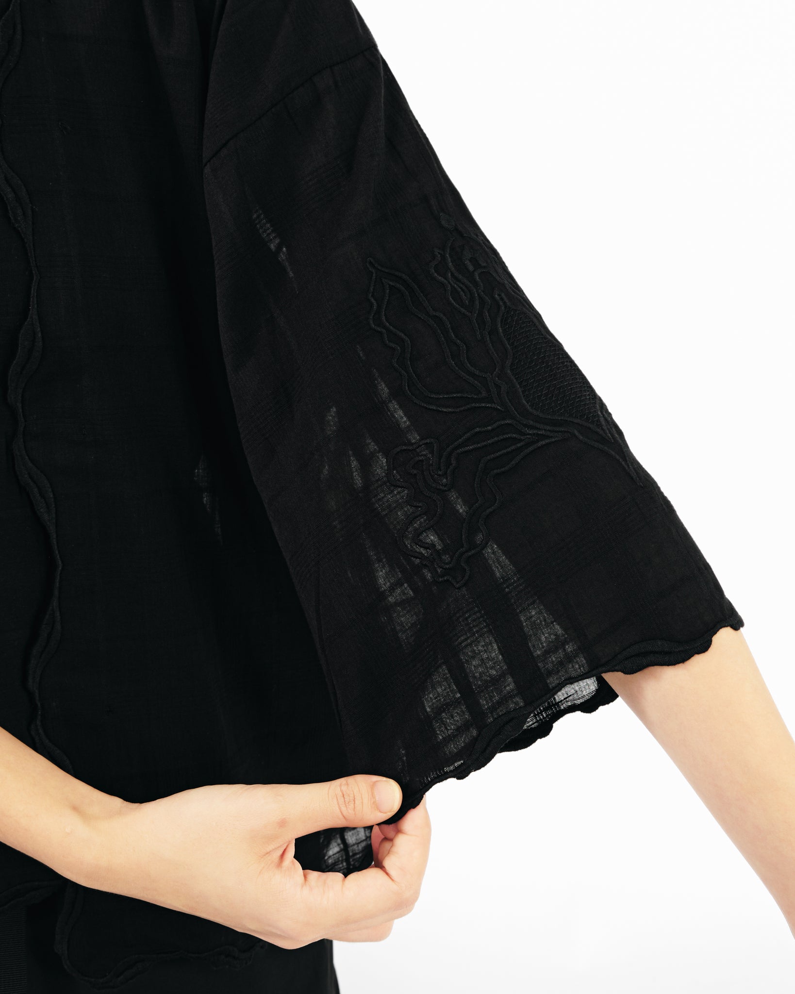 Women: Mekar Loose Kebaya (Black)