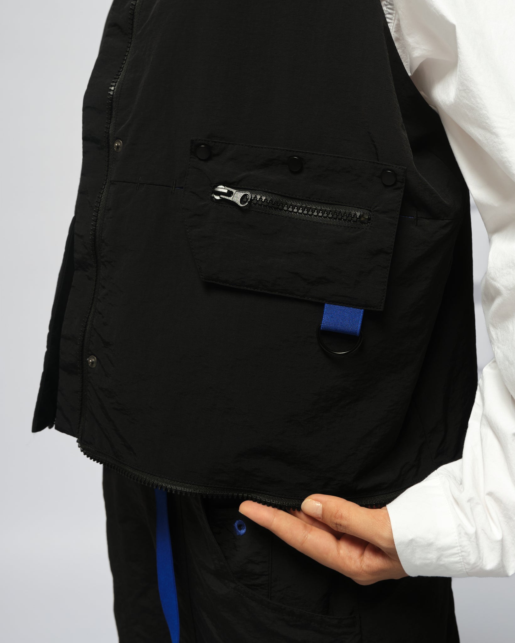 Unisex: Utility Vest Tote (Black)