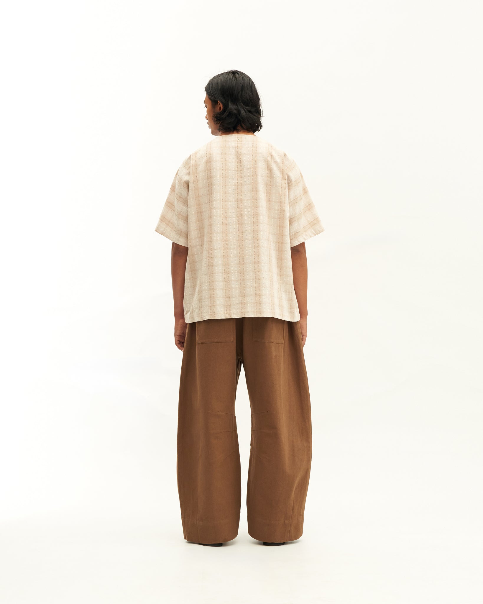 Men: Kongsi Keyhole Top (Brown Plaid)