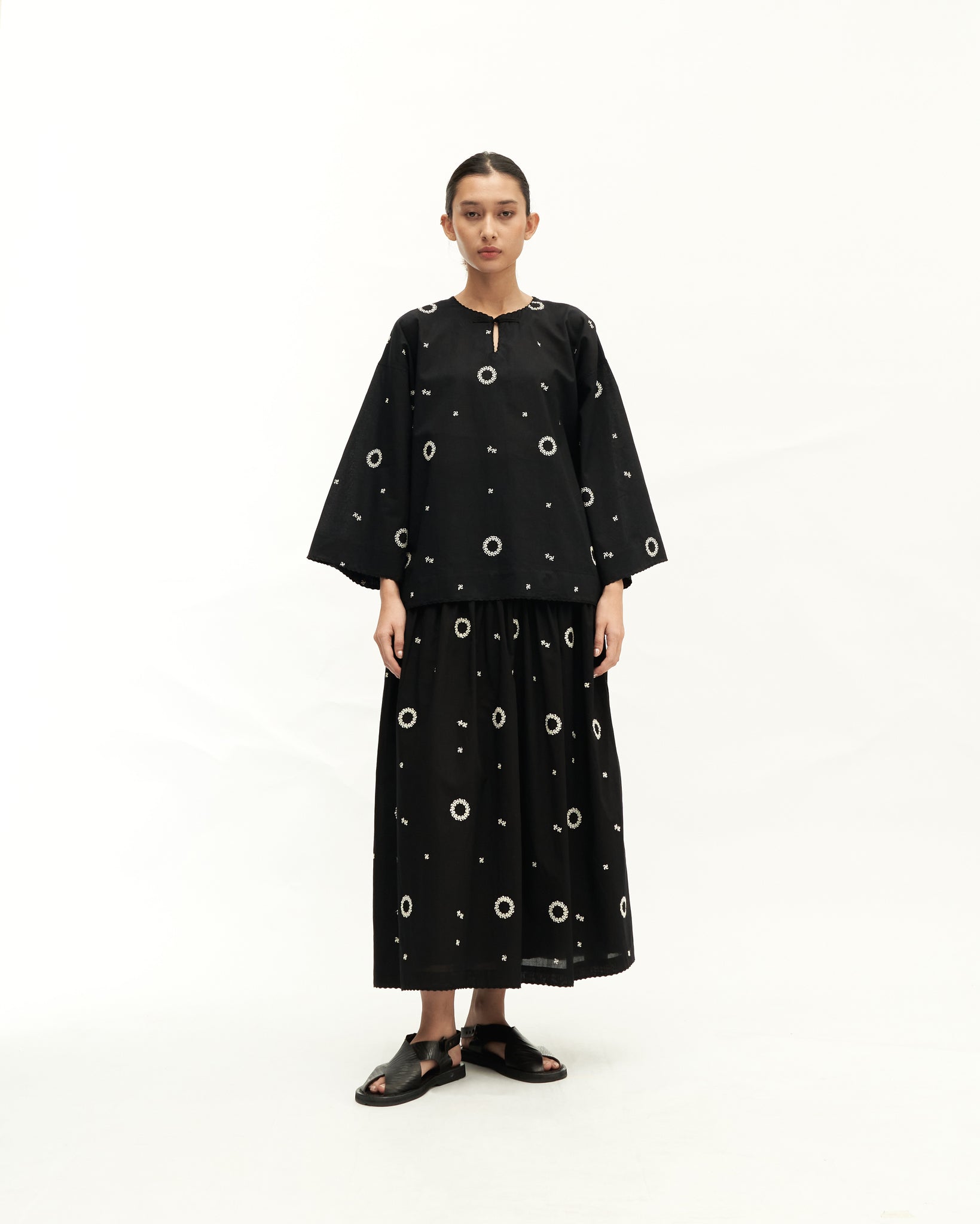 Women: Suria Kedah Top (Black Embroidered)