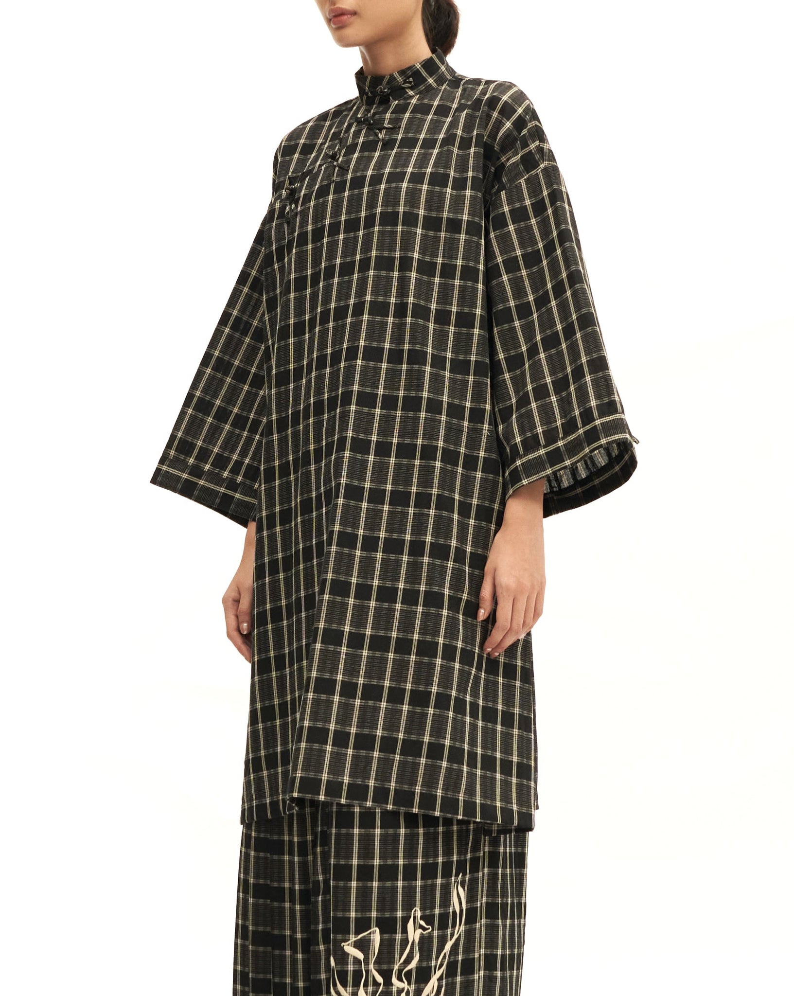 Women: Rasa Loose Kurung Top (Black Checks)