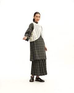 Women: Rasa Loose Kurung Top (Black Checks)