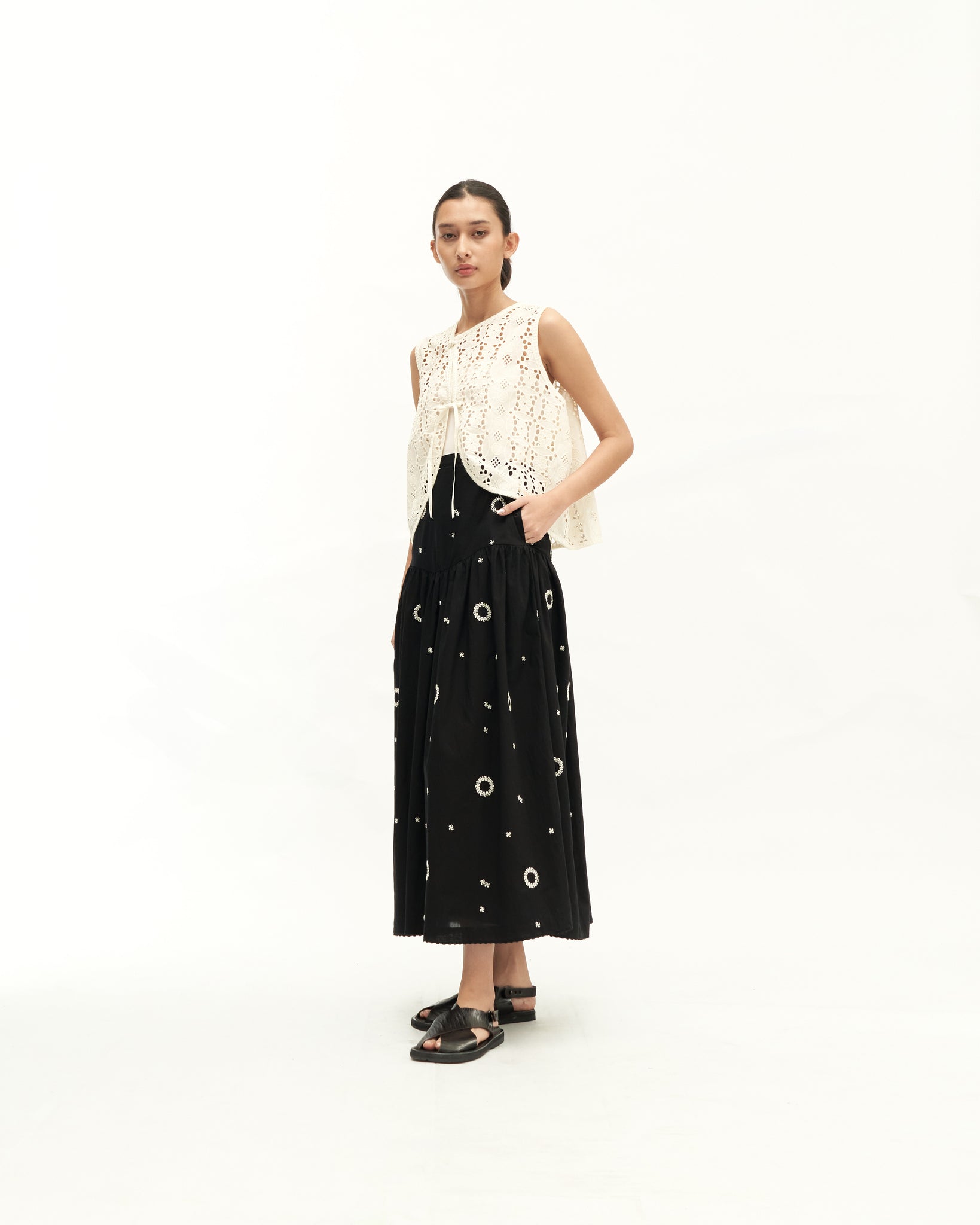 Unisex: Serikat Vest (Sand Eyelet)