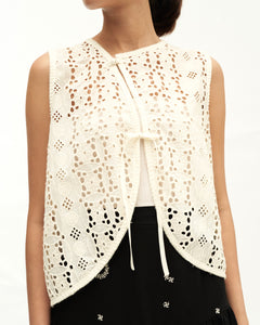 Unisex: Serikat Vest (Sand Eyelet)
