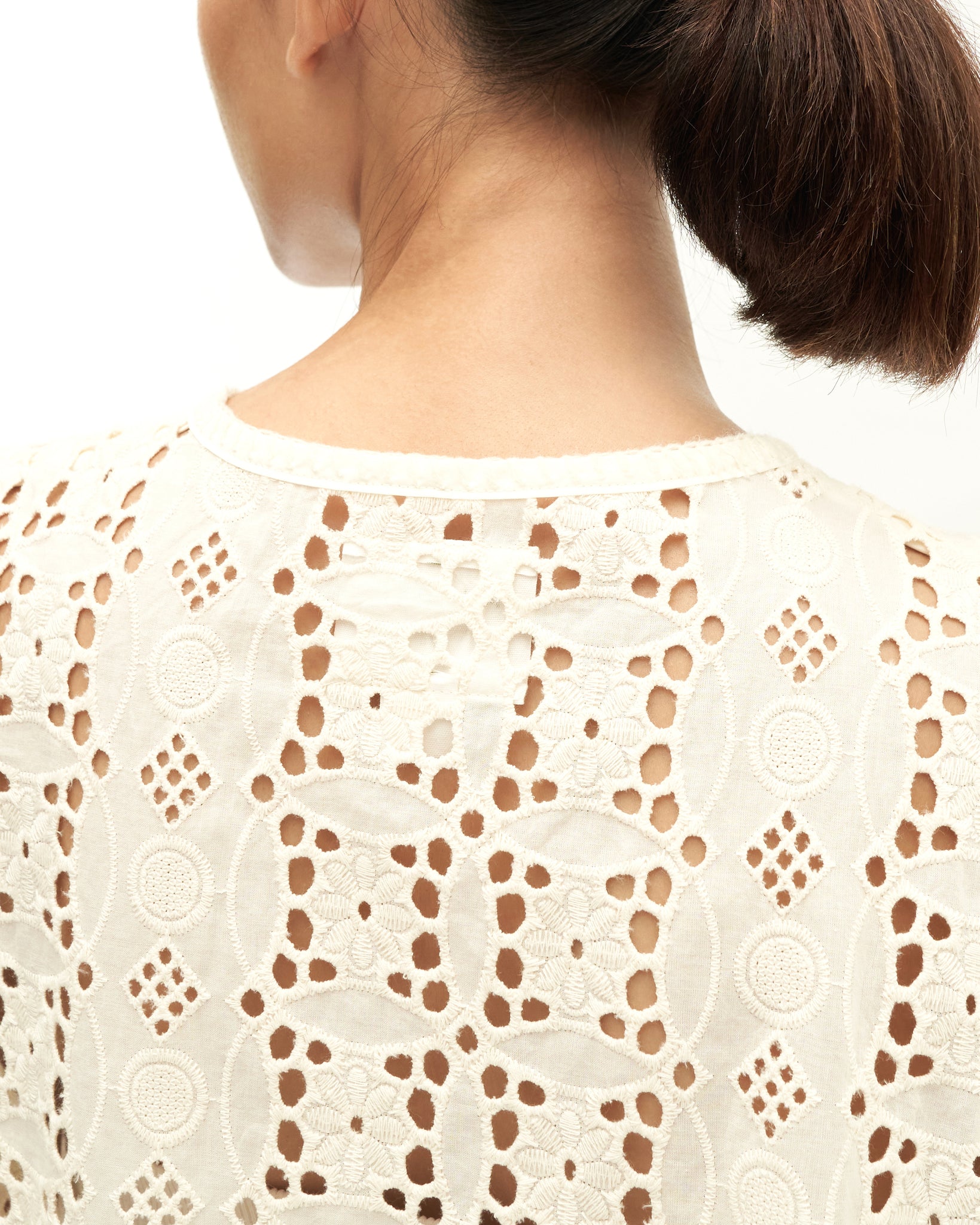 Unisex: Serikat Vest (Sand Eyelet)