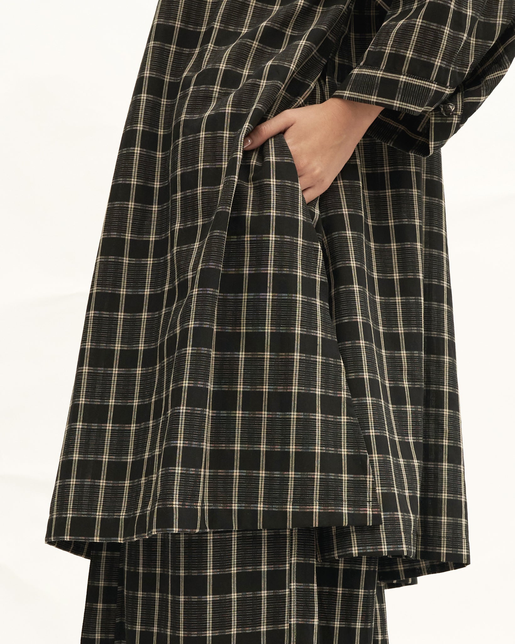 Women: Rasa Loose Kurung Top (Black Checks)