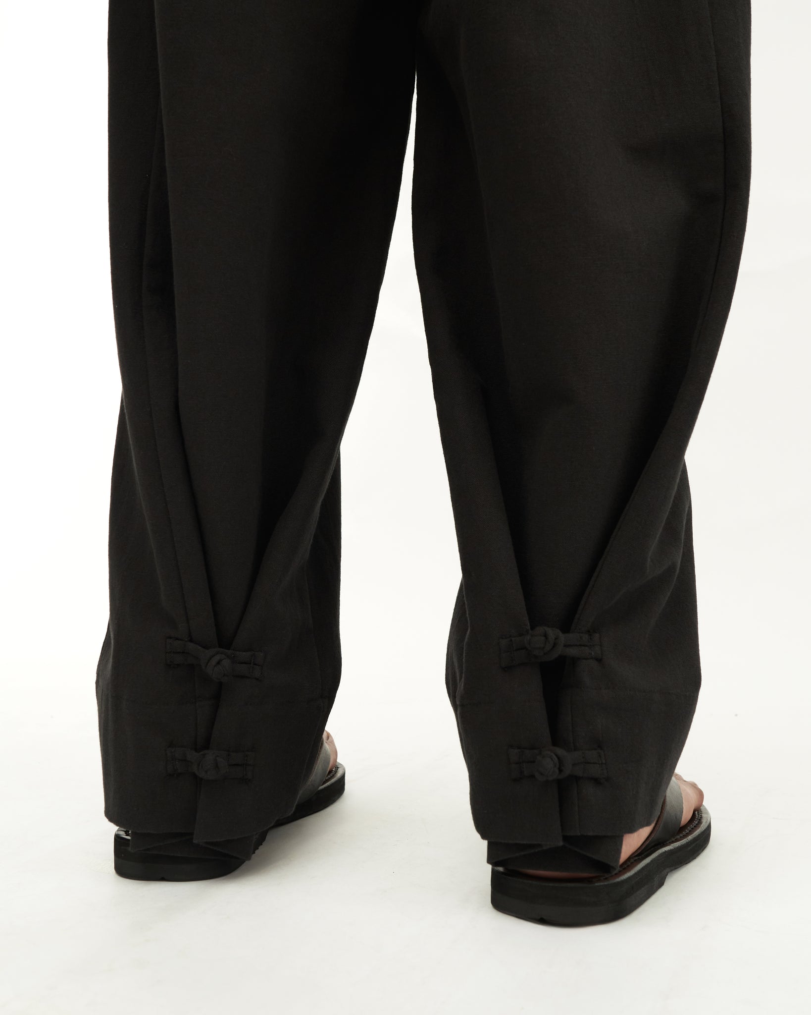 Men: Galah Wide Pants (Black)