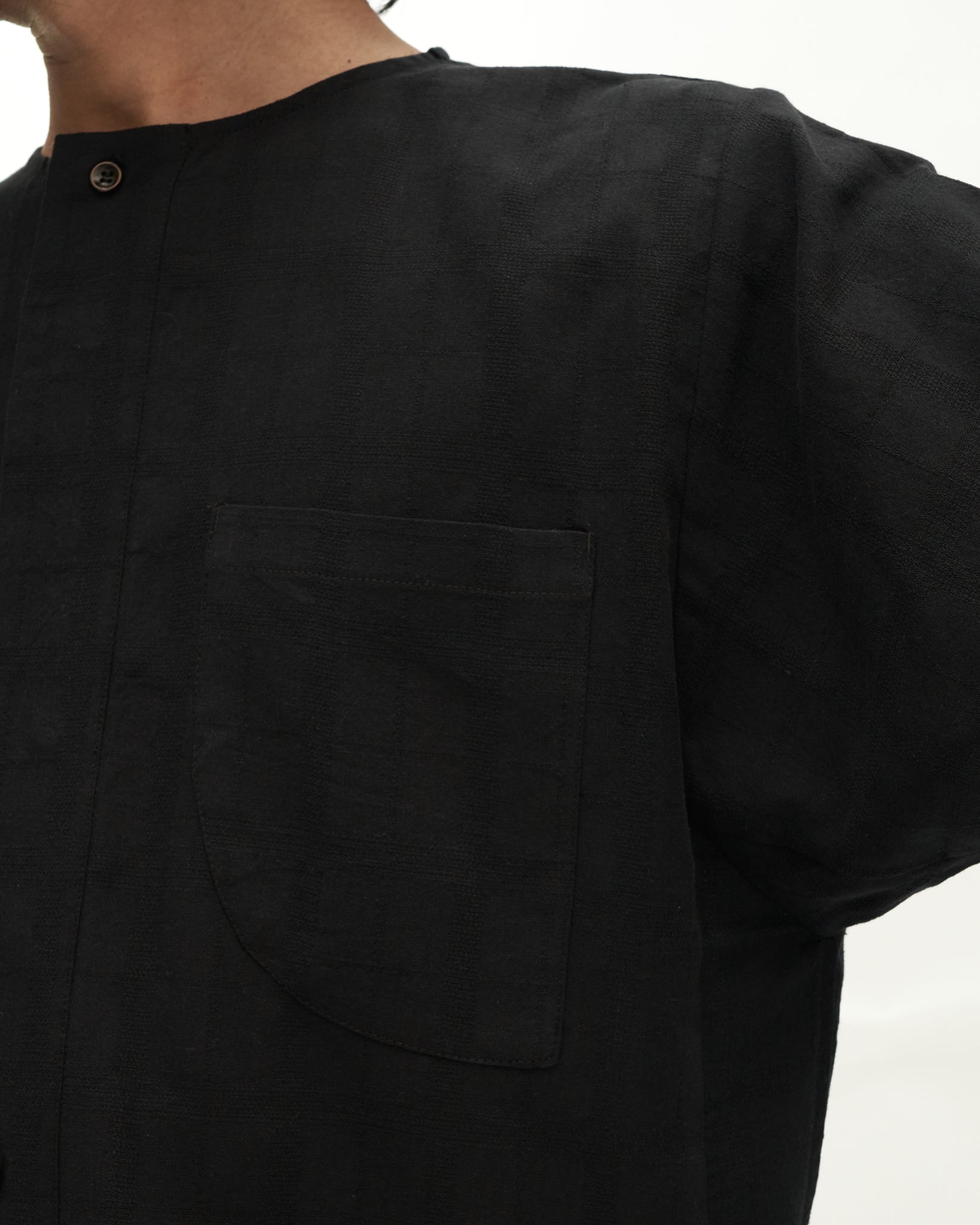 Men: Galah Buttoned Shirt (Black)