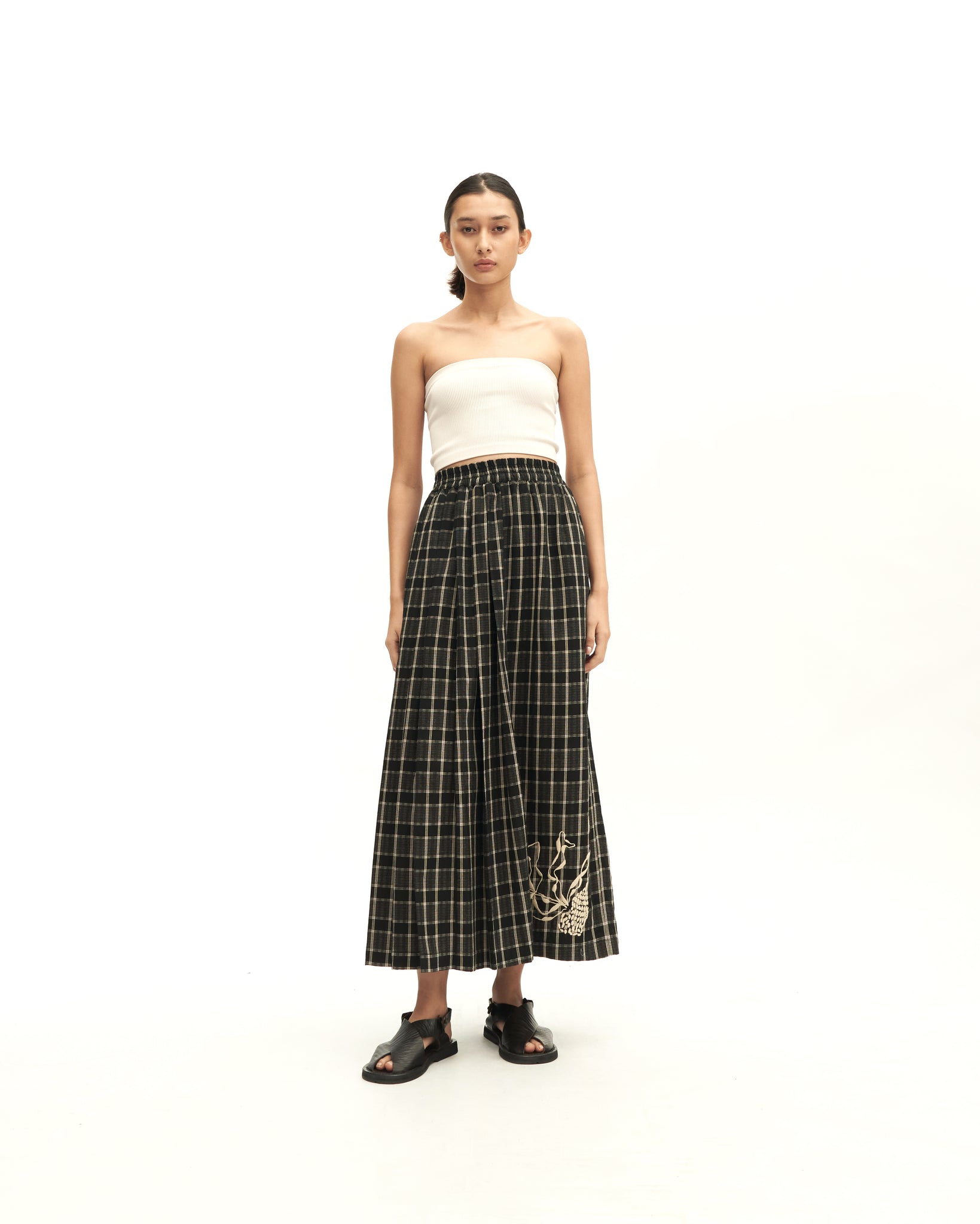 Women: Rasa Pleated Skirt (Black Checks)