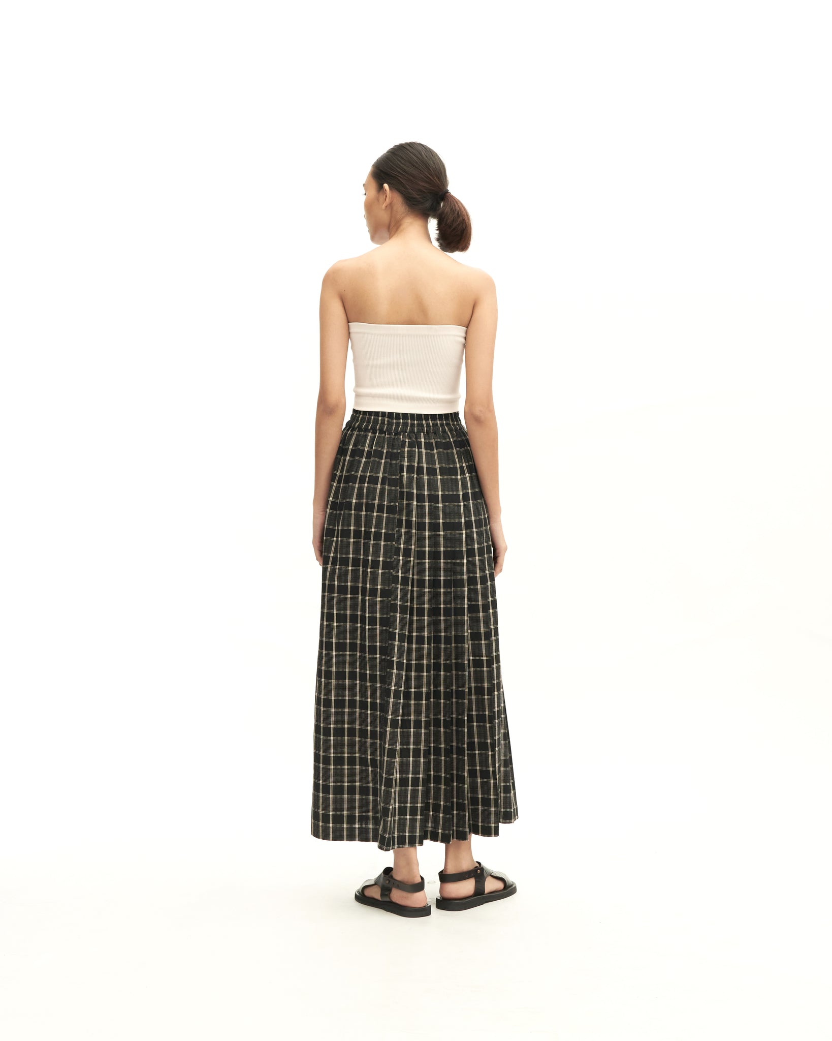 Women: Rasa Pleated Skirt (Black Checks)