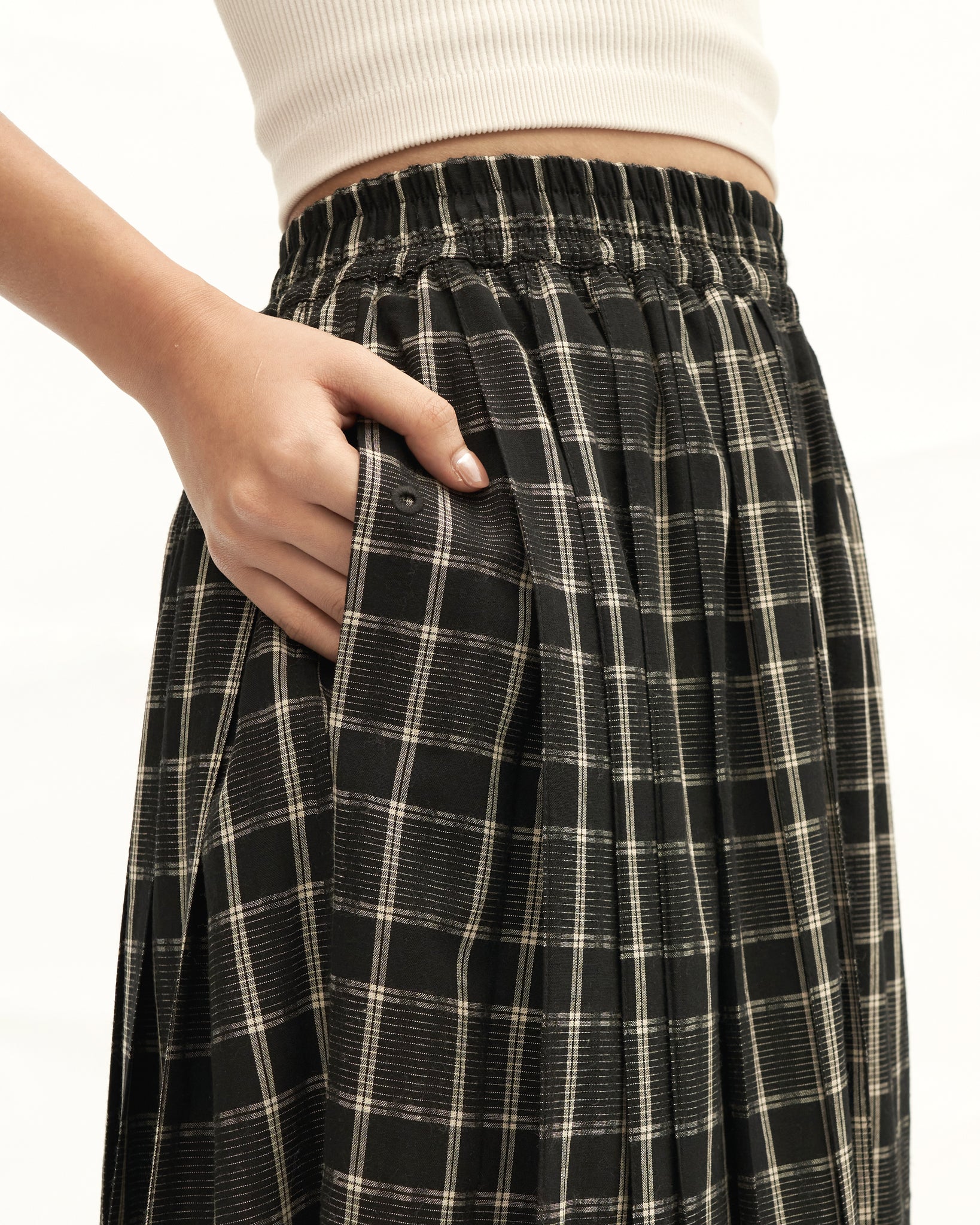 Women: Rasa Pleated Skirt (Black Checks)