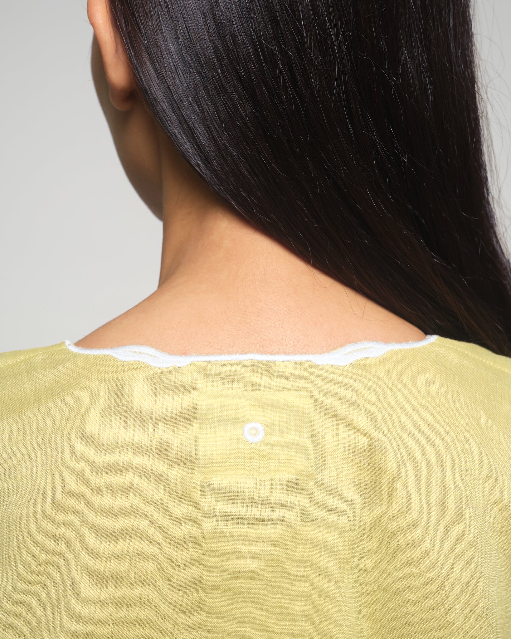 Women: Mekar Linen Loose Kebaya (Butter Yellow)