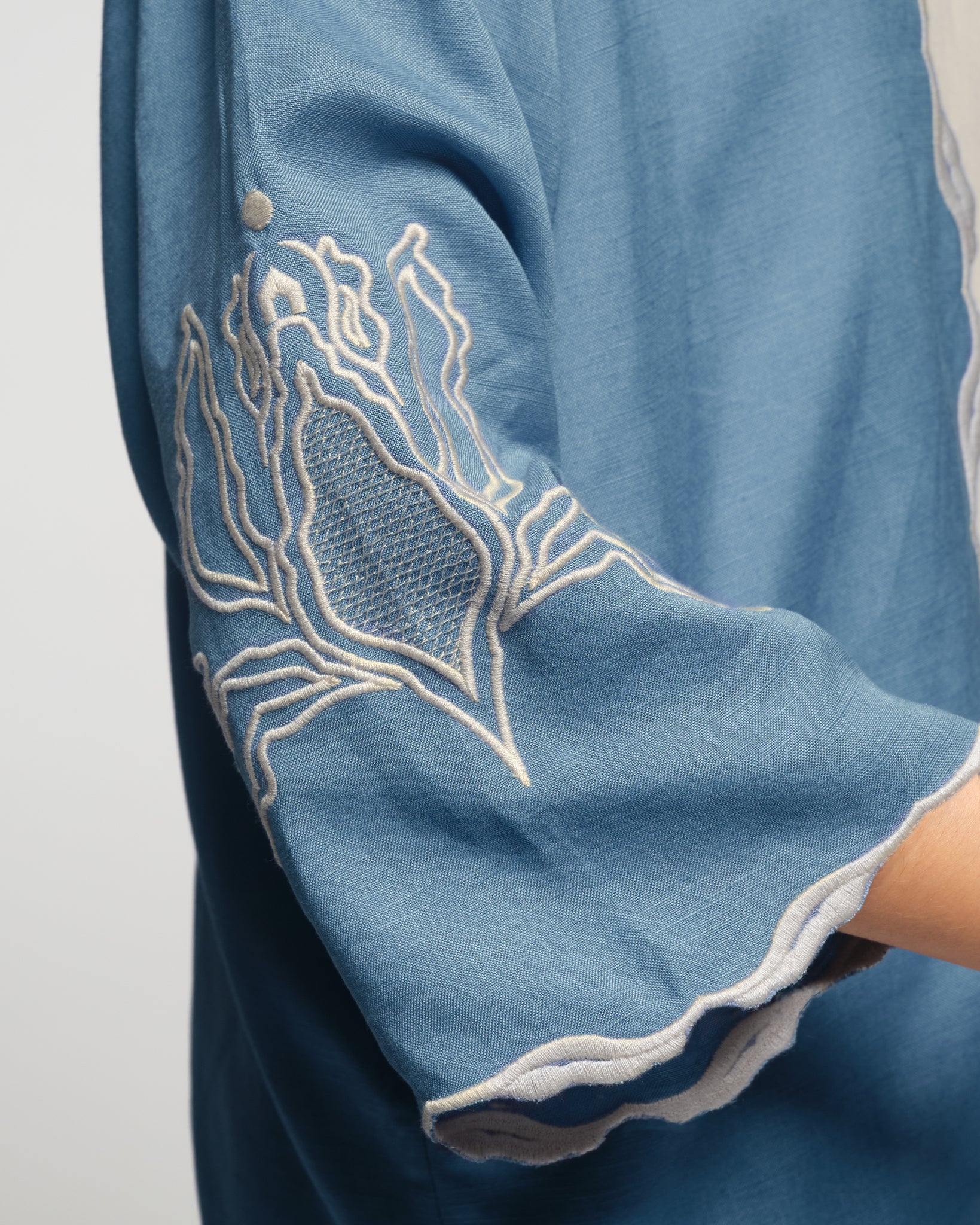 Women: Mekar Linen Loose Kebaya (Glacier Blue)