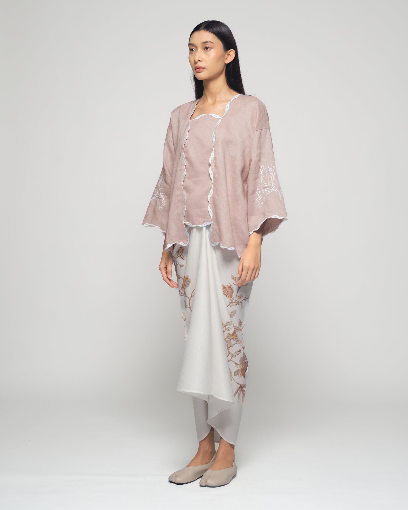 Women: Mekar Linen Loose Kebaya (Dusty Rose)