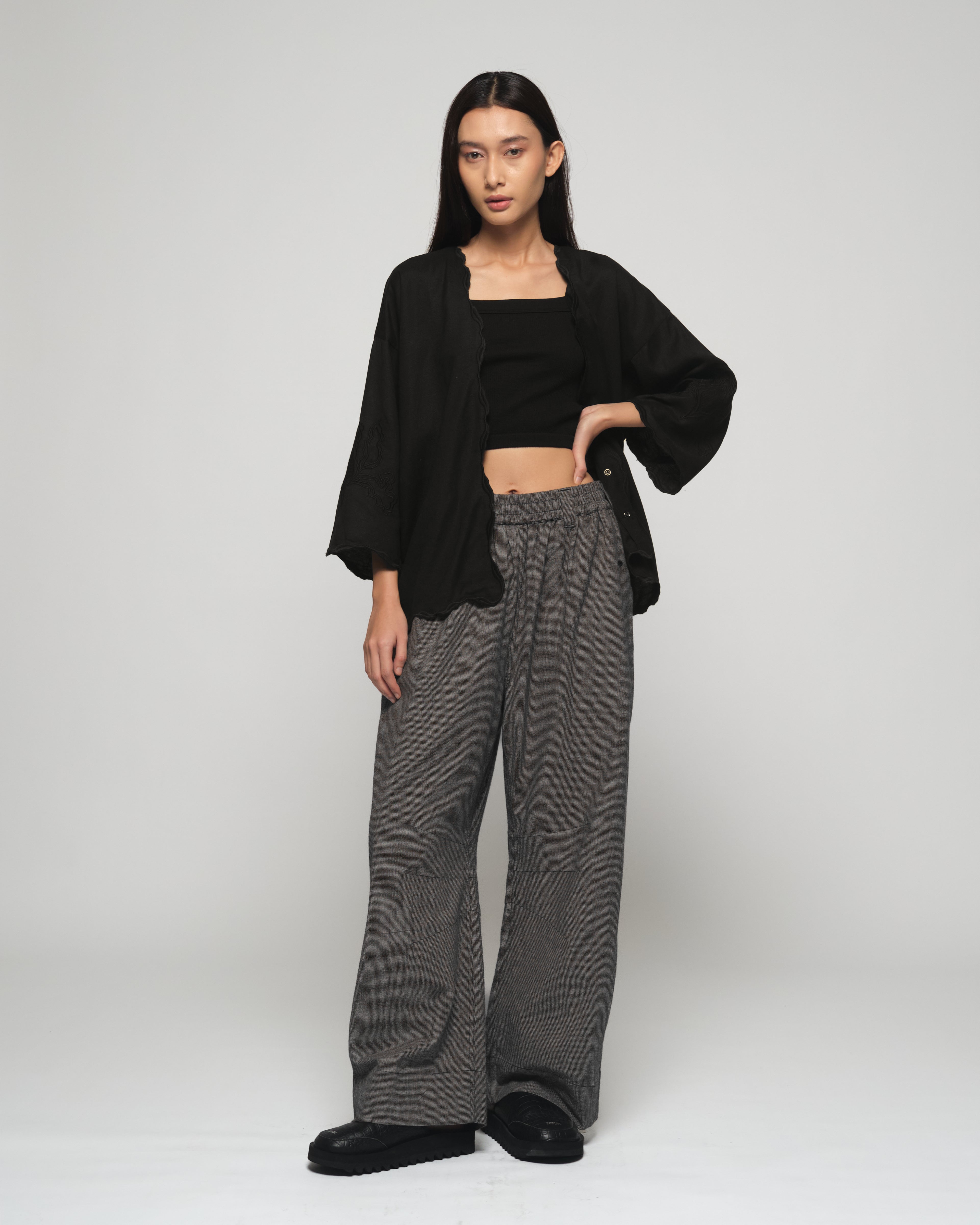 Women: Mekar Linen Loose Kebaya (Black)