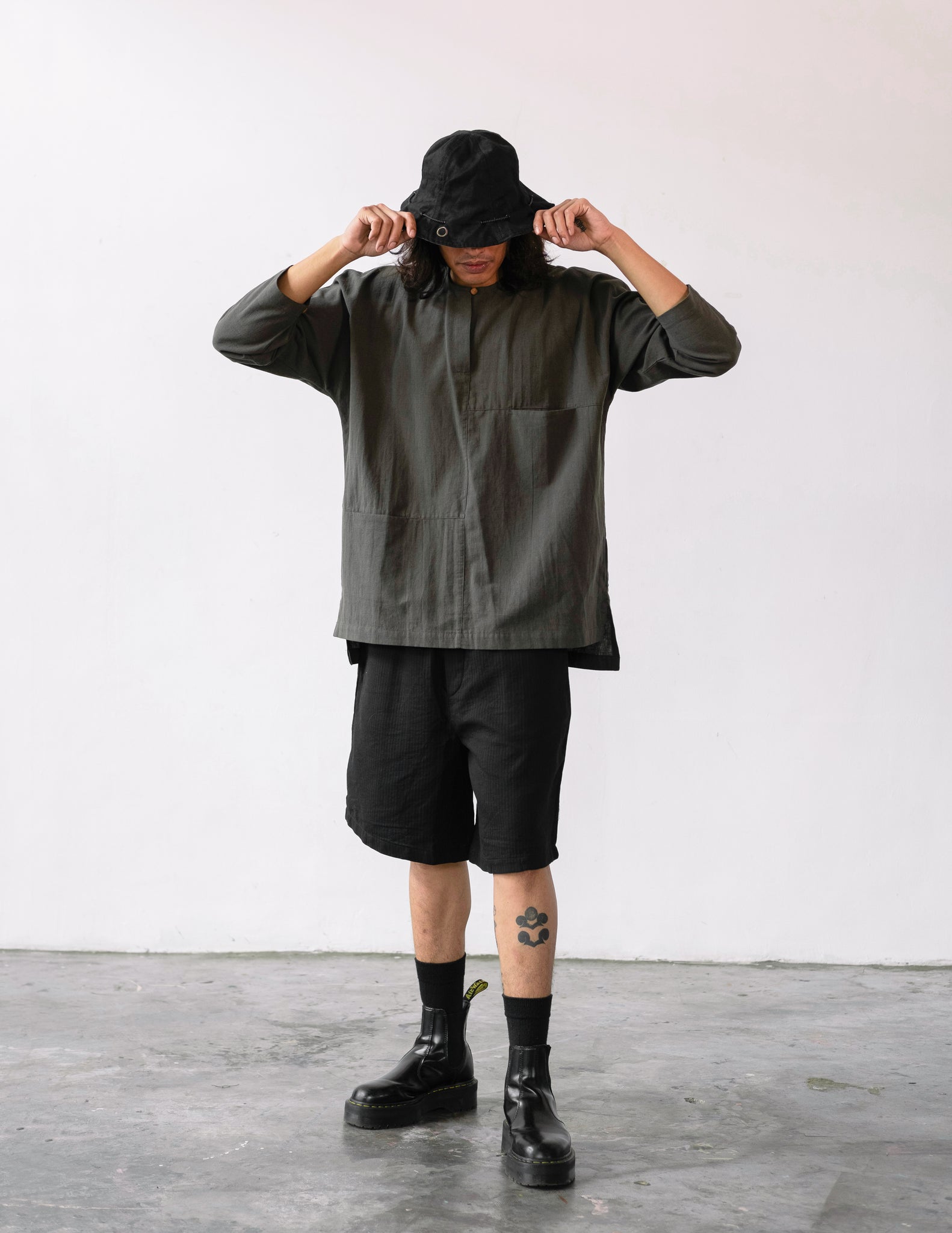 Unisex: The Short Pants (Black)