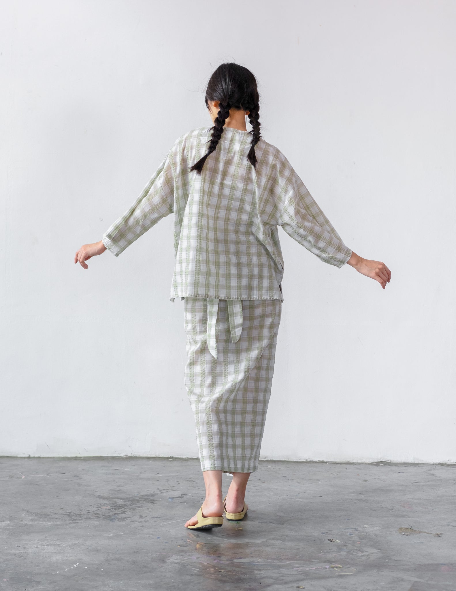 Women: The Junjong Kurung Kedah (Plaid Green)