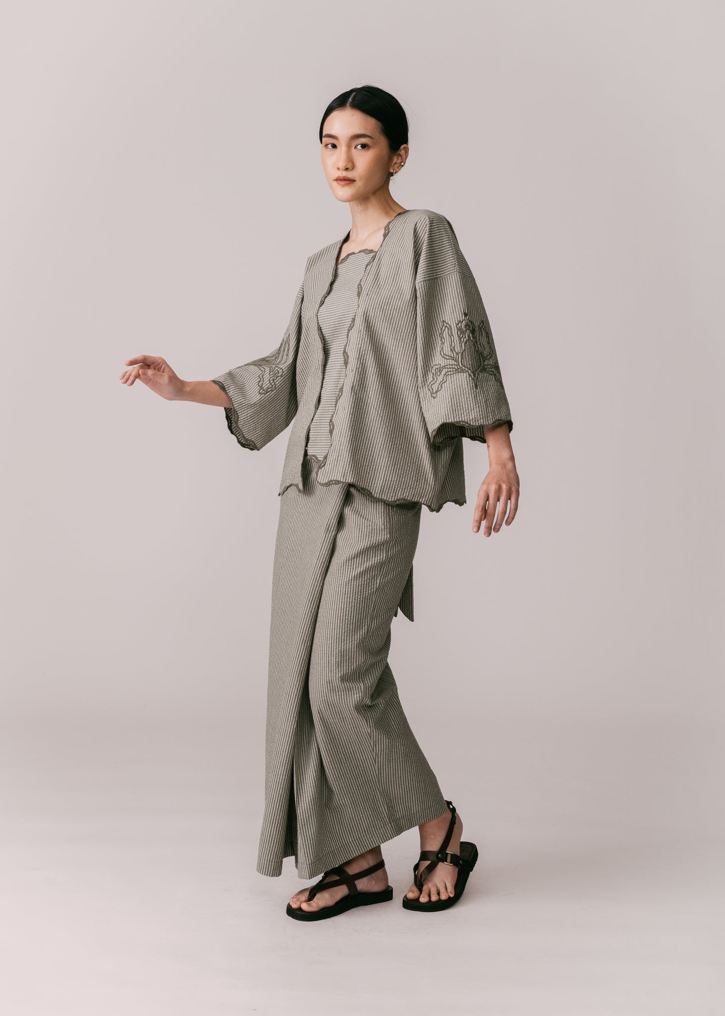 Women: Mekar Loose Kebaya (Olive Stripe)