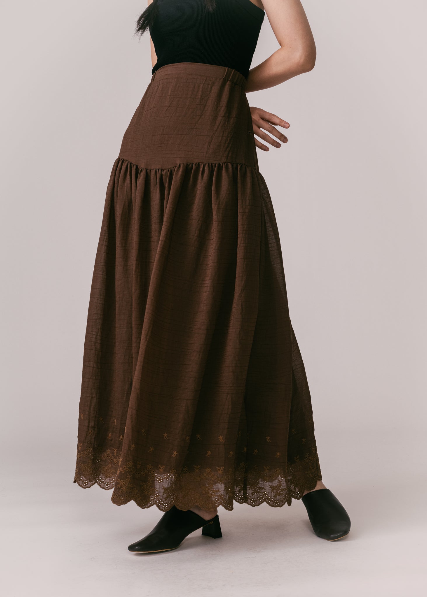 Women: Terbit Gathered Sarung (Dark Brown)