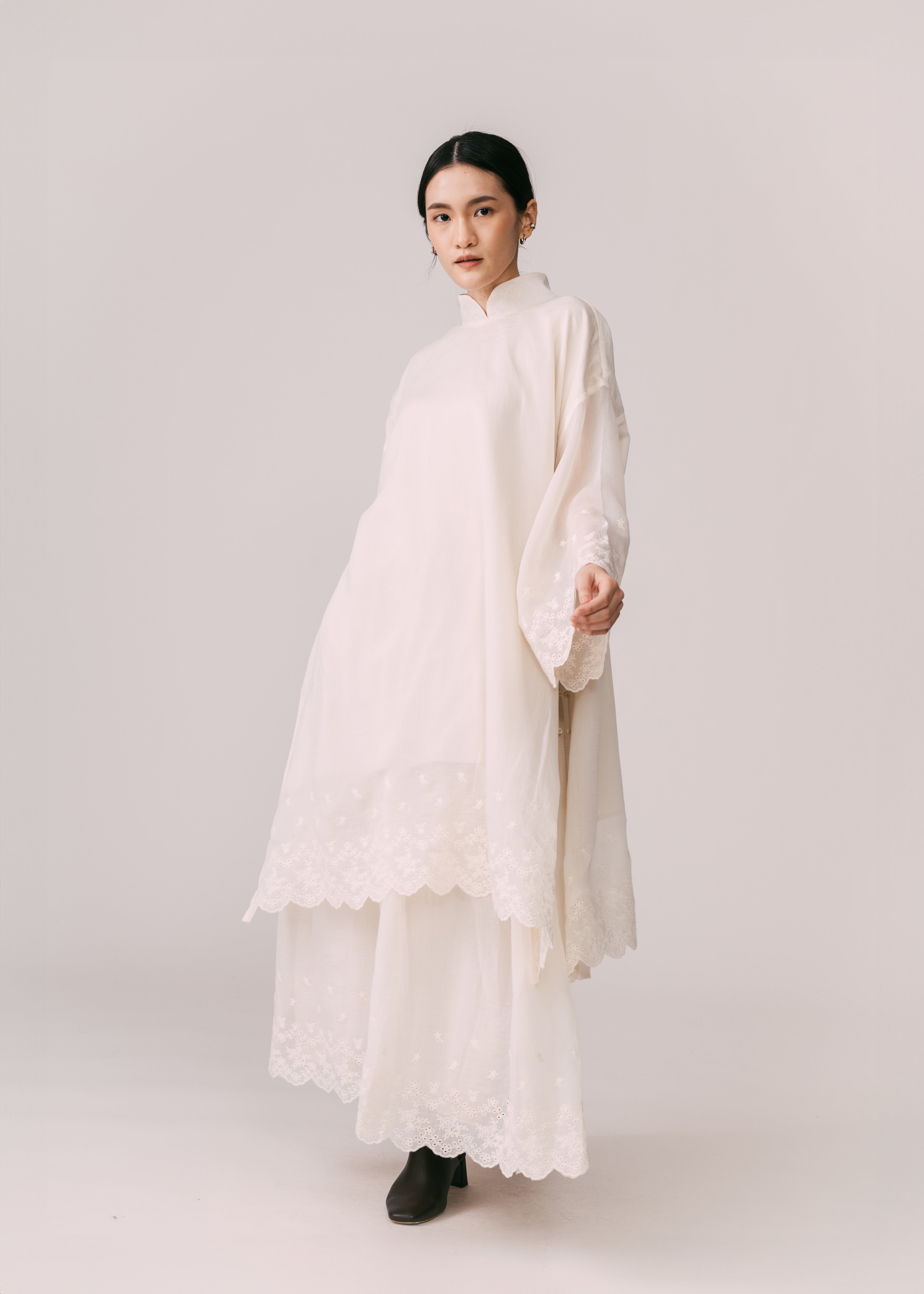 Women: Terbit Loose Kurung Top (Beige)