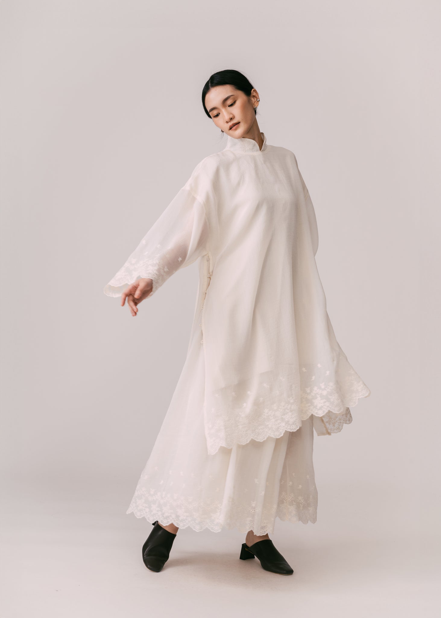 Women: Terbit Loose Kurung Top (Beige)