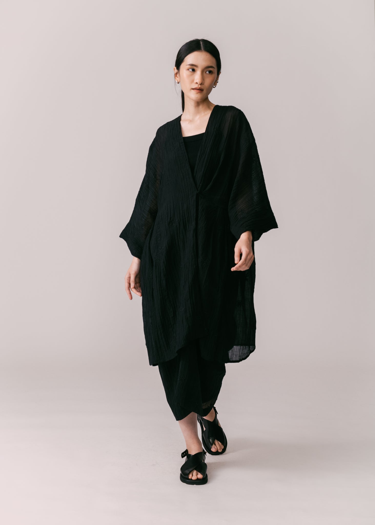 Women: Cambah Pleated Outer (Black)