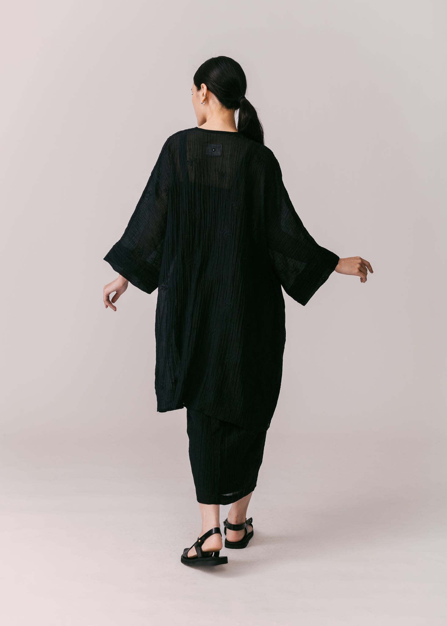 Women: Cambah Pleated Outer (Black)