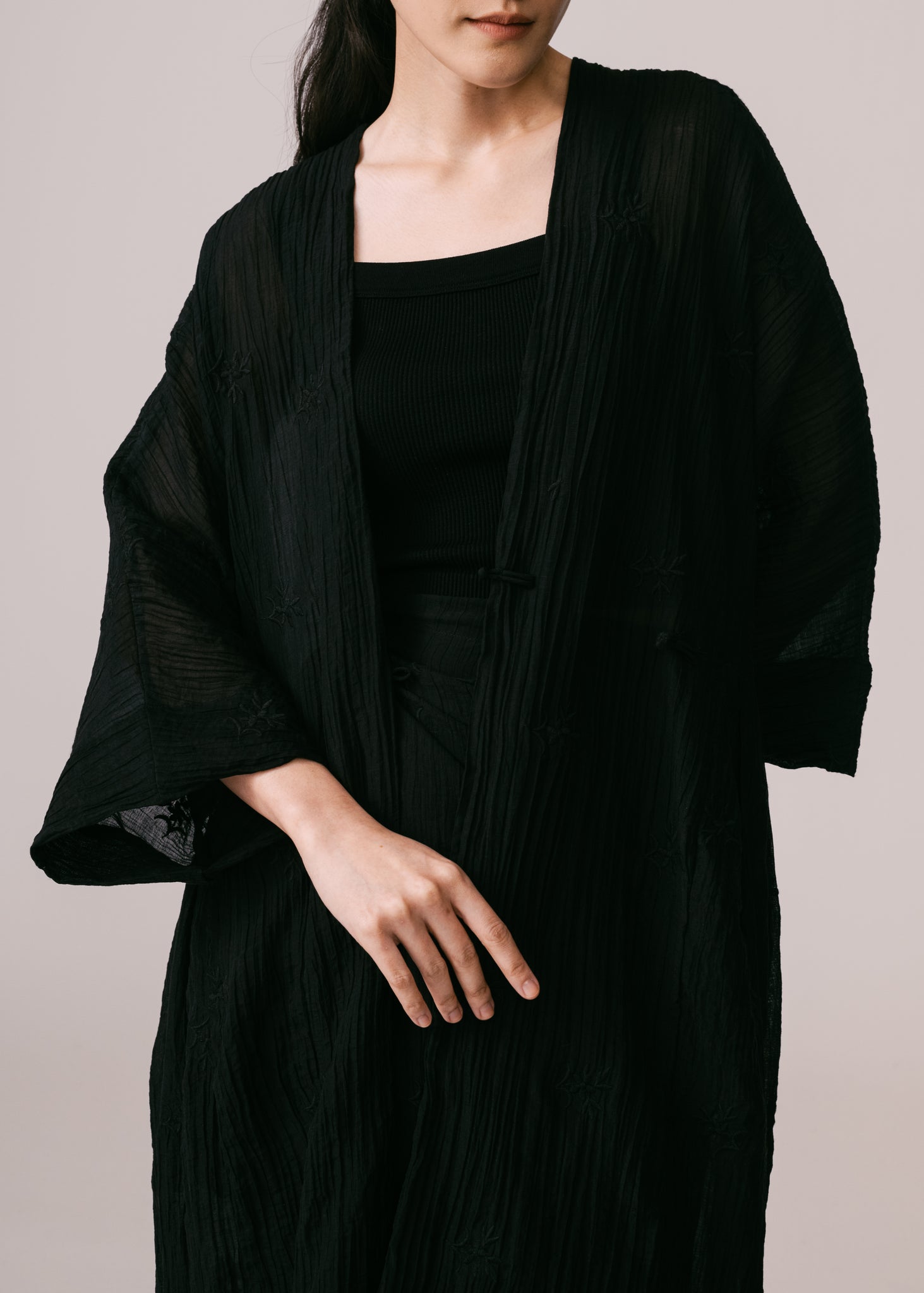 Women: Cambah Pleated Outer (Black)