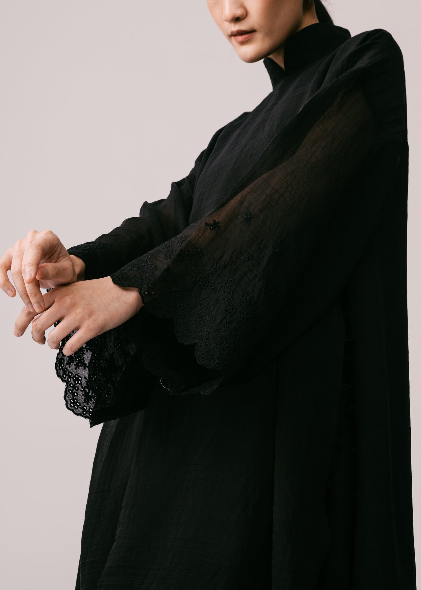 Women: Terbit Loose Kurung Top (Black)