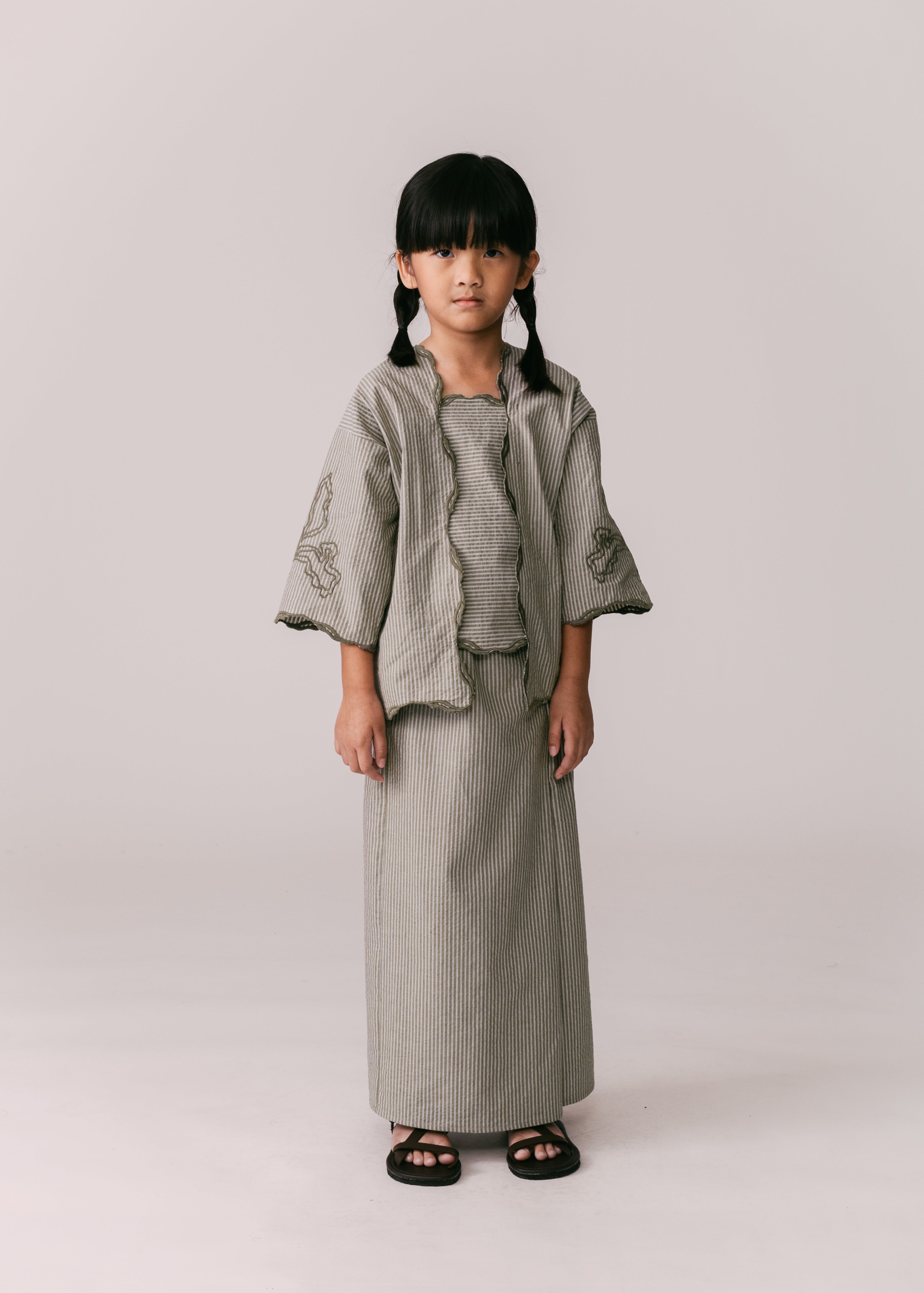 Kids: Mekar Loose Kebaya (Olive Stripe)