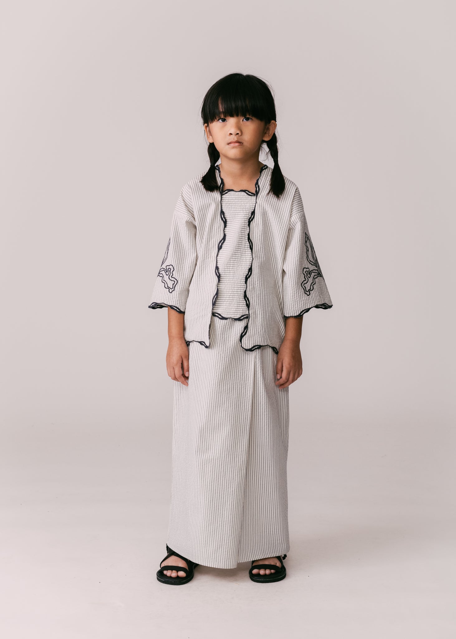 Kids: Mekar Loose Kebaya (Black Stripe)