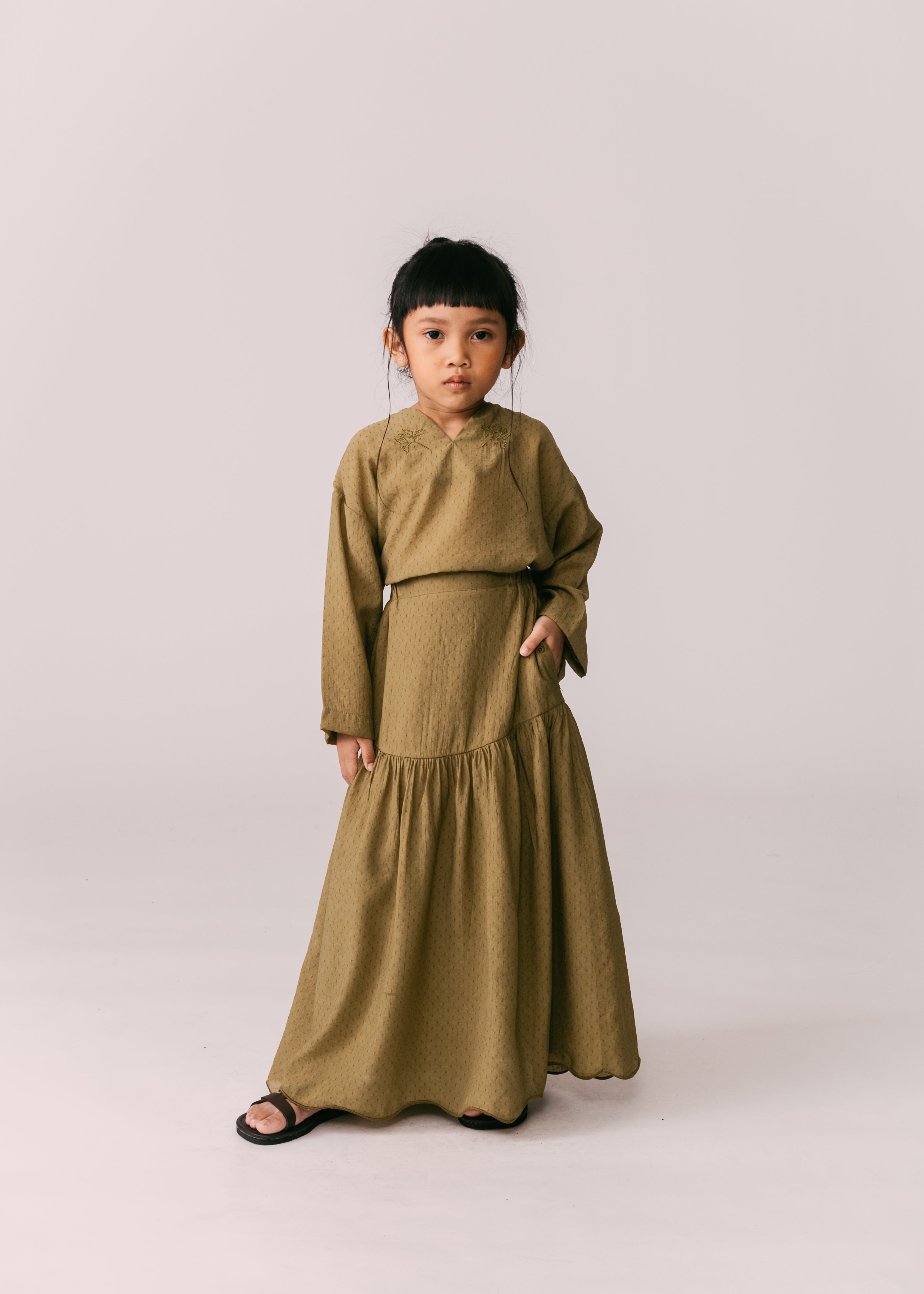 Kids: Terbit Gathered Skirt (Olive)